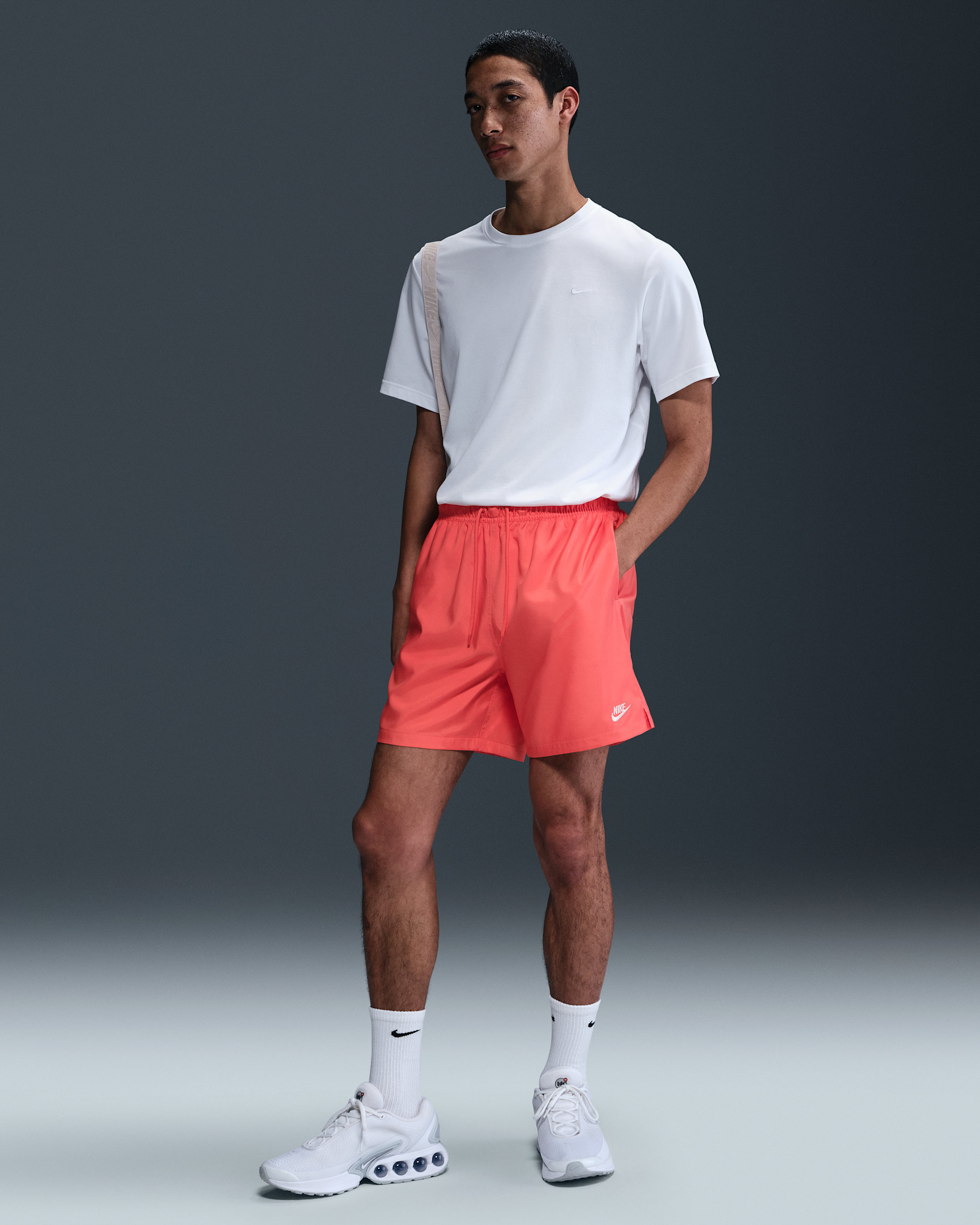 Nike Club Men's Woven Flow Shorts - Magic Ember/White