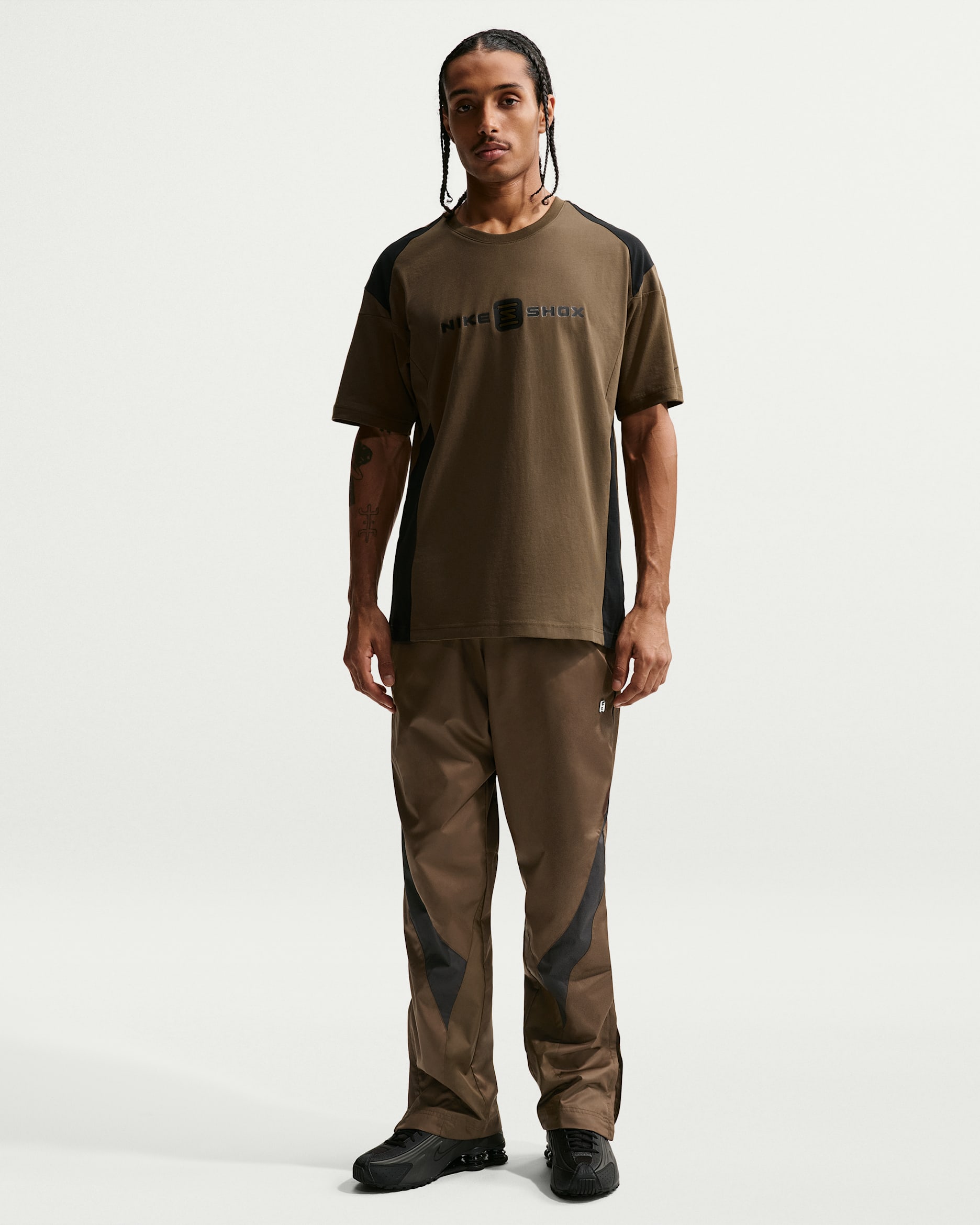 Pánské tkané kalhoty Nike Sportswear Shox - Dark Hazel/Černá/Černá