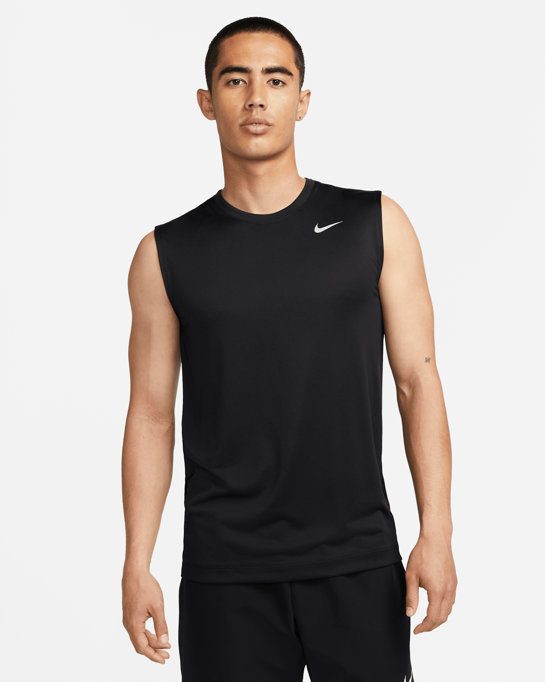 Nike Dri-FIT Legend Men's Sleeveless Fitness T-Shirt - Black/Matte Silver