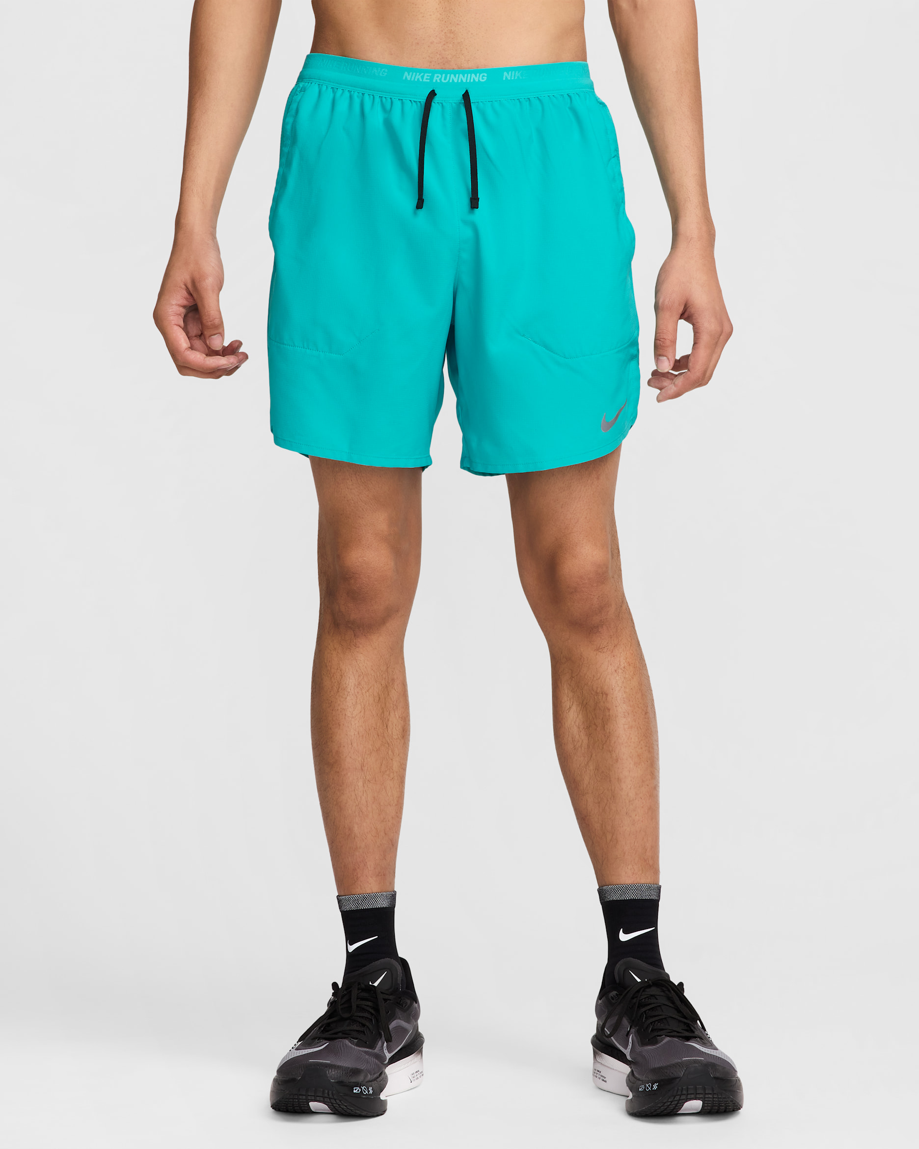 나이키 드라이 핏 스트라이드 남성 7인치 브리프 라인드 러닝 쇼츠 - 더스티 캑터스/블랙