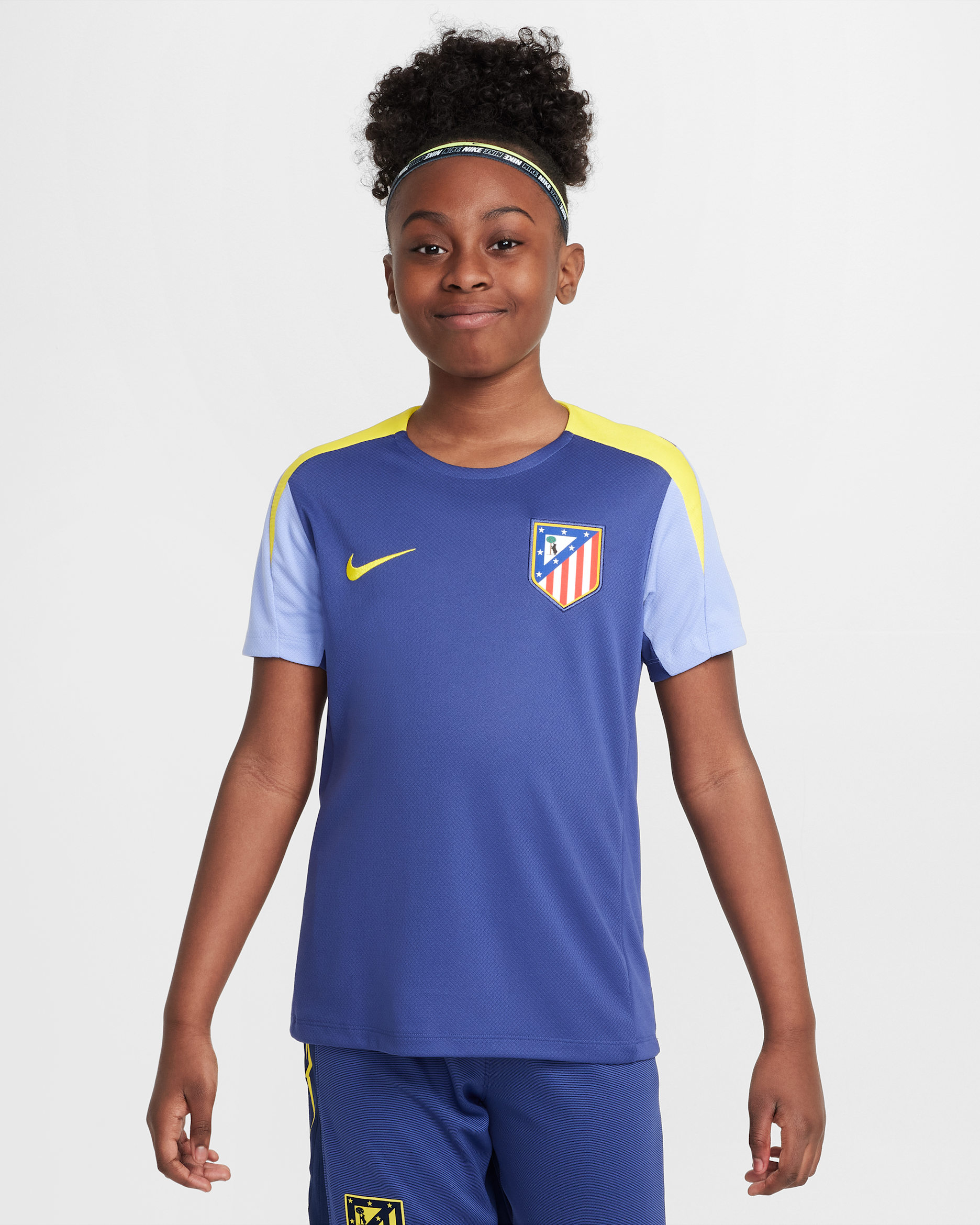 Atlético Madrid Strike Older Kids' Nike Dri-FIT Football Short-Sleeve Top - Dark Purple Dust/Light Thistle/Vibrant Yellow/Vibrant Yellow