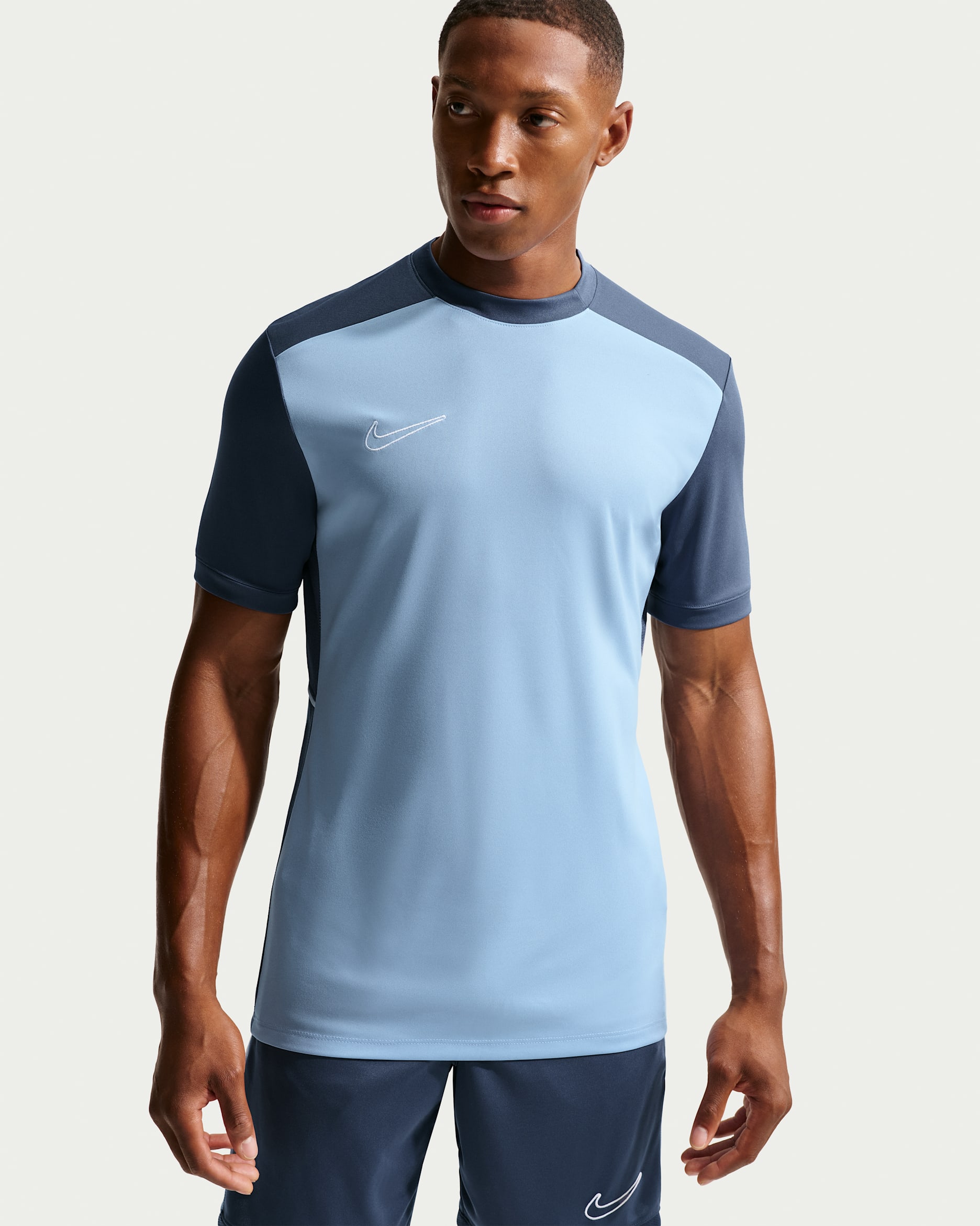 Nike Academy voetbaltop met Dri-FIT en korte mouwen voor heren - Psychic Blue/Diffused Blue/Wit