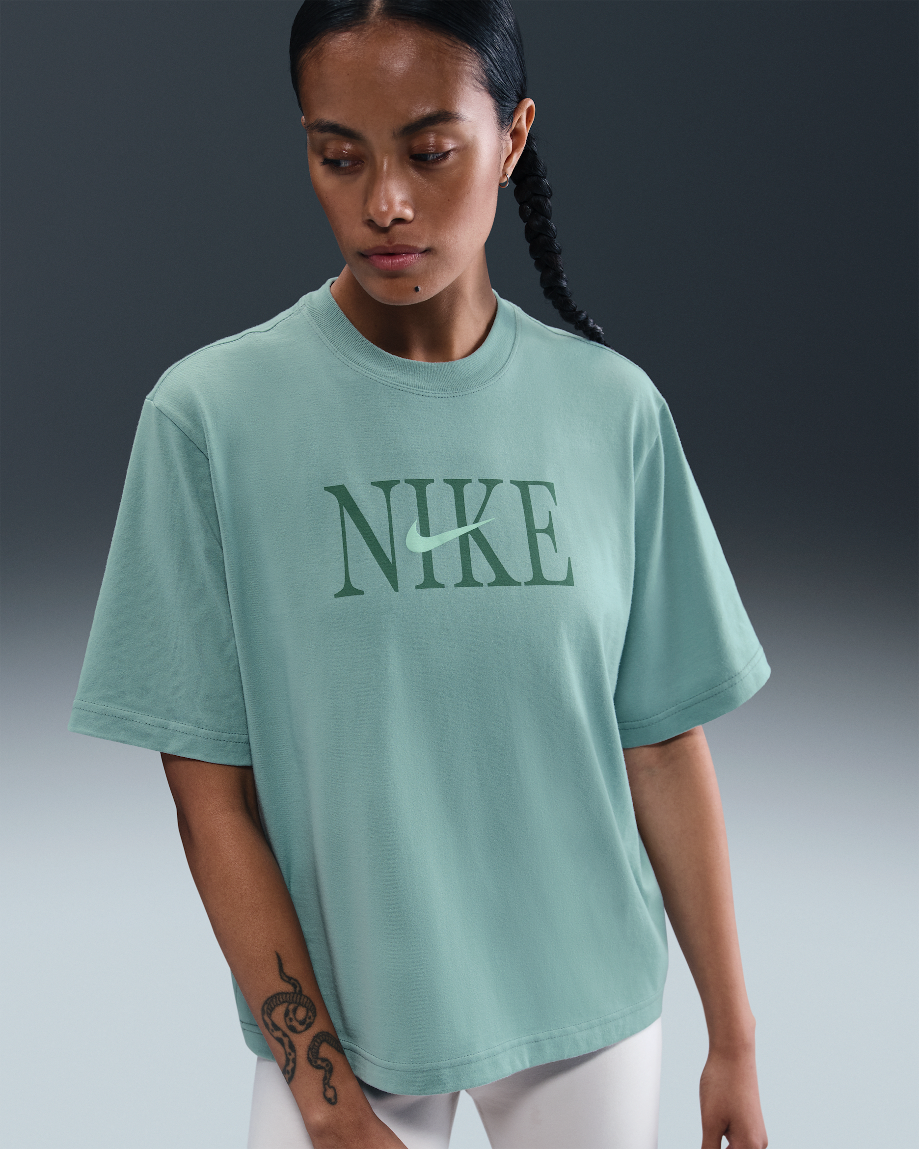 Nike Sportswear Essential Women's Boxy Graphic T-Shirt - Cannon/Mint Foam