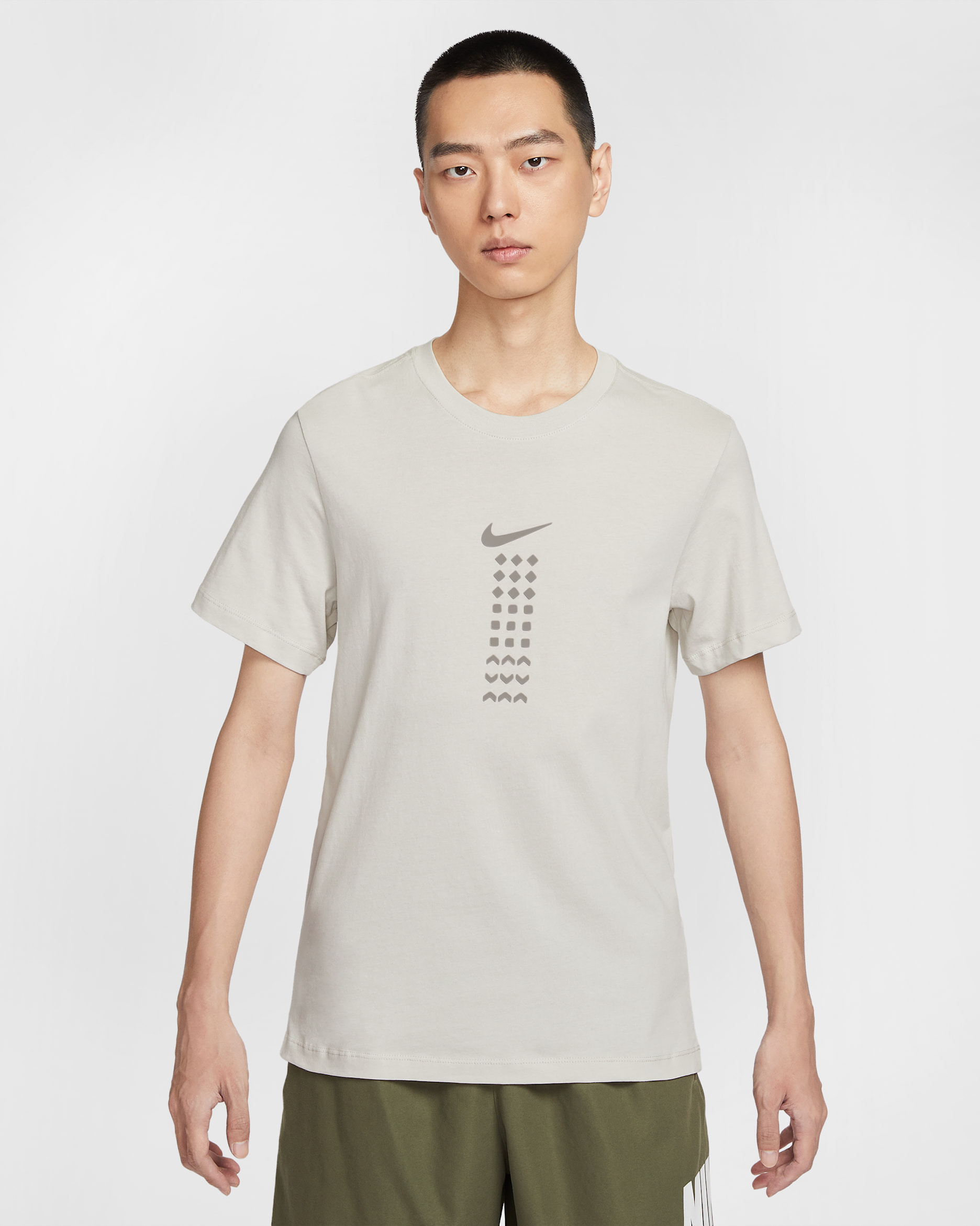 Nike Sportswear Men's T-Shirt - Light Bone