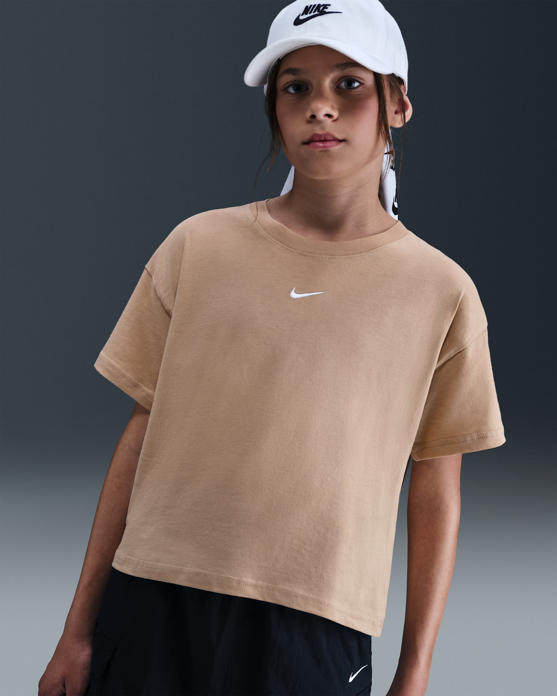 Nike Sportswear Essential Big Kids' (Girls') T-Shirt - Hemp