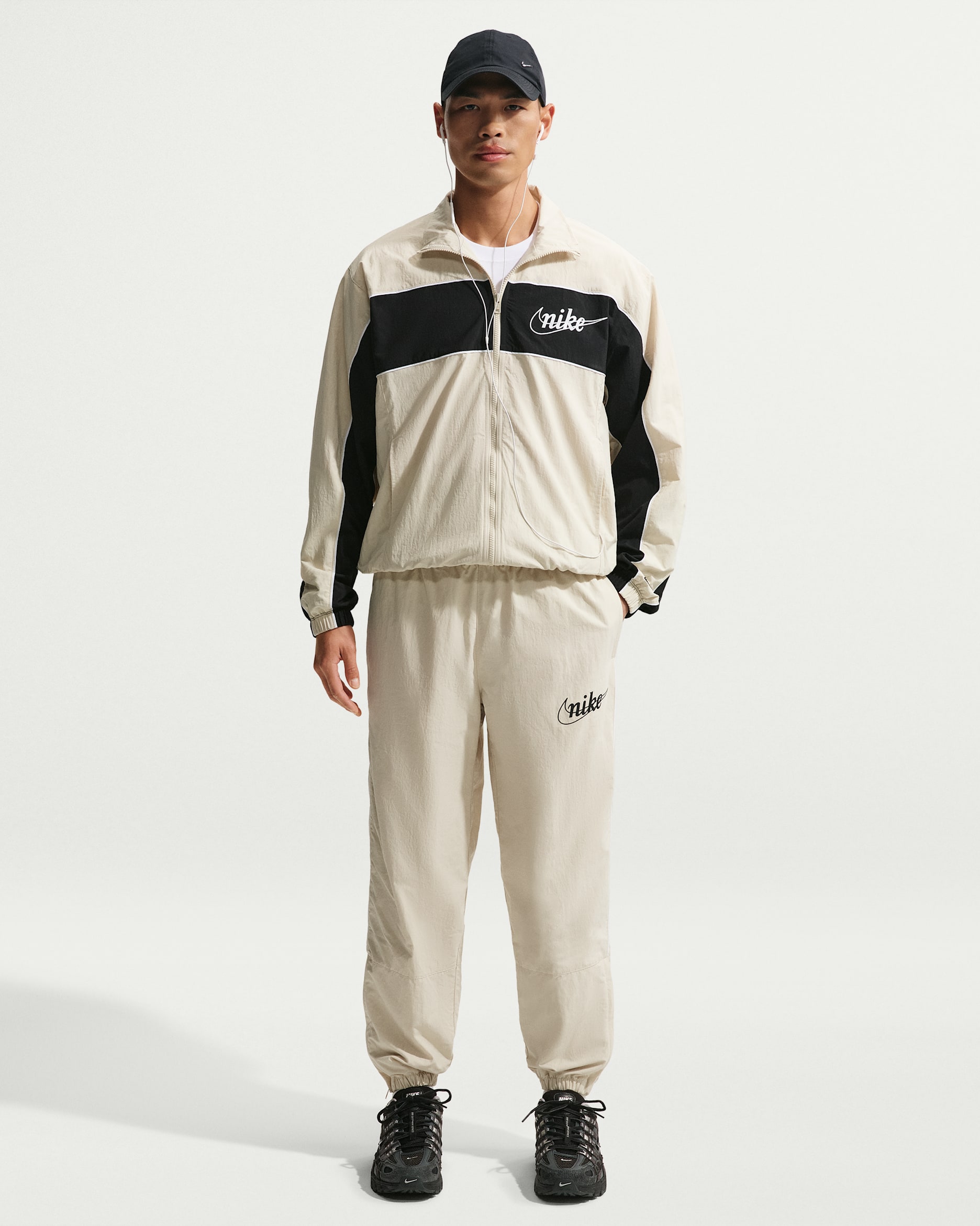 NIKE ナイキ ジャージ 上下セットアップ ホワイト カーキ スポーツ 