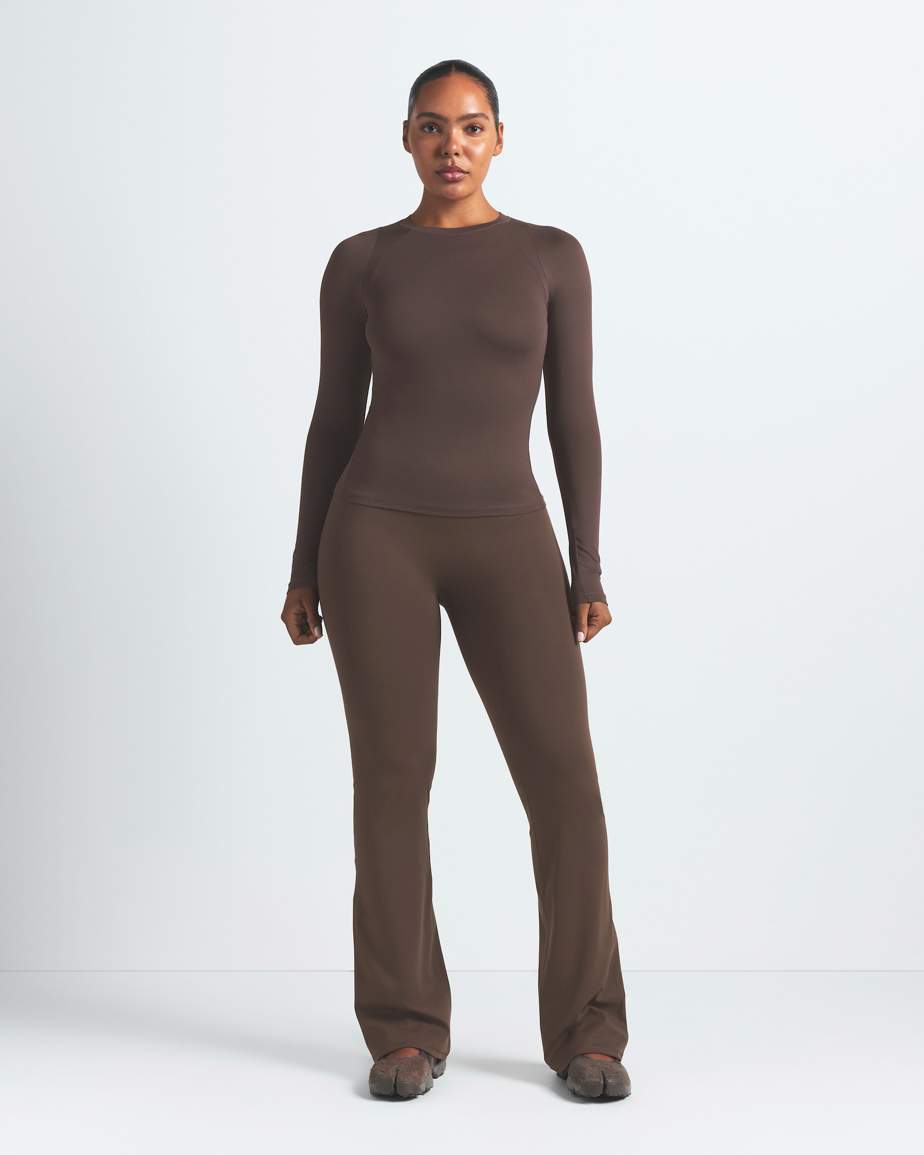 NikeSKIMS Matte Women's High-Waisted Slim Flared Leggings - NSKM DARK SEPIA