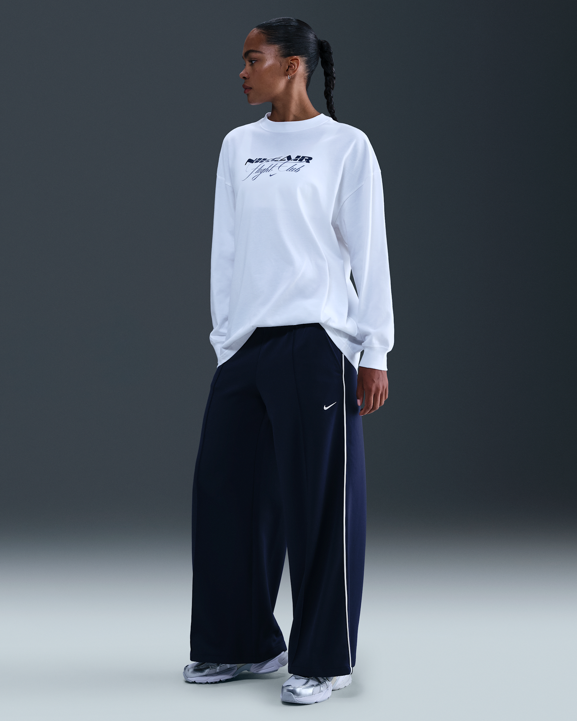 Pants deportivos de tiro medio y pierna amplia para mujer Nike Sportswear - Azul marino medianoche/Vela/Vela