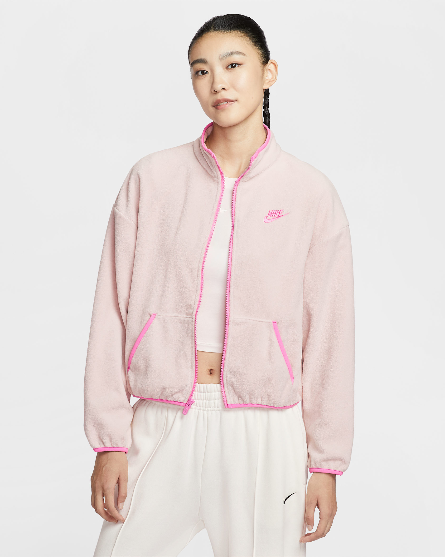 나이키 스포츠웨어 클럽 플리스 여성 루즈 핏 코지 트랙 재킷 - 실트 레드/플레이풀 핑크