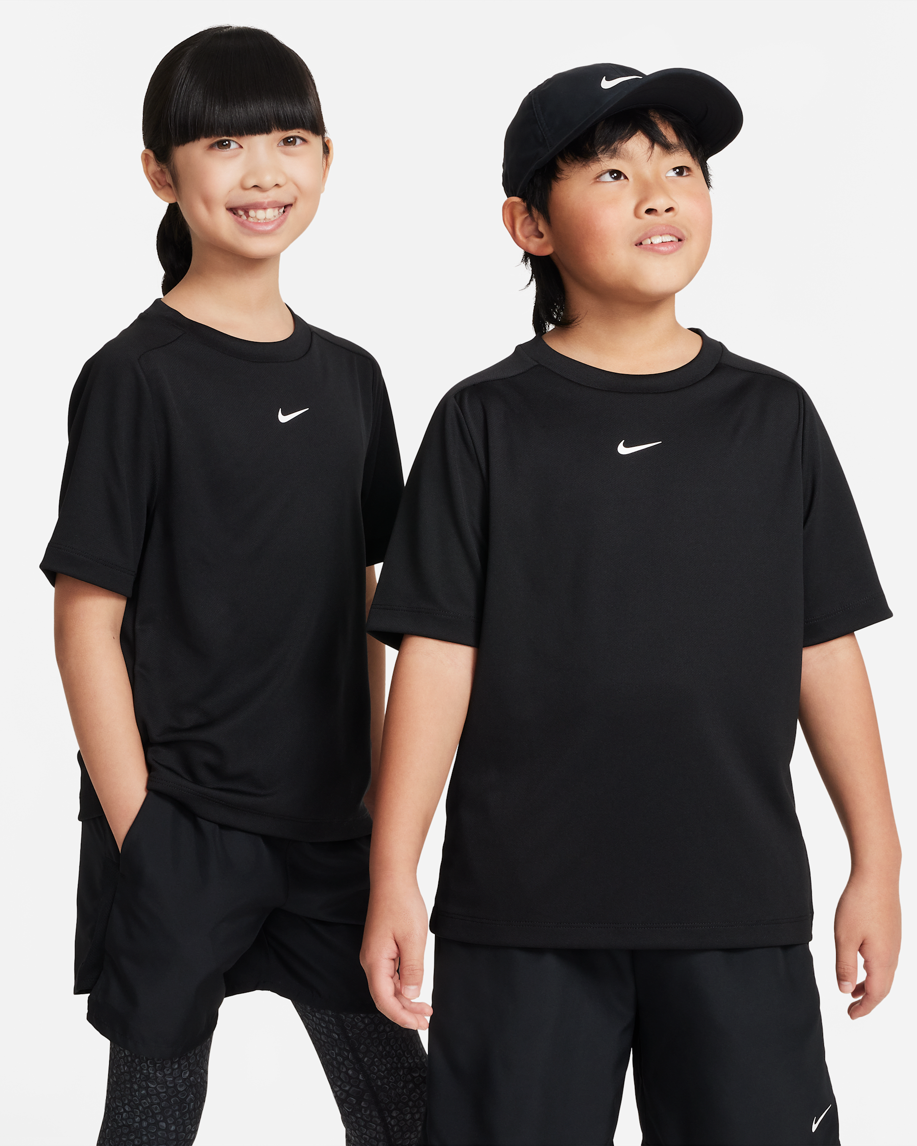 Tréninkové tričko Nike Dri-FIT Multi pro větší děti (chlapce) - Černá/Bílá