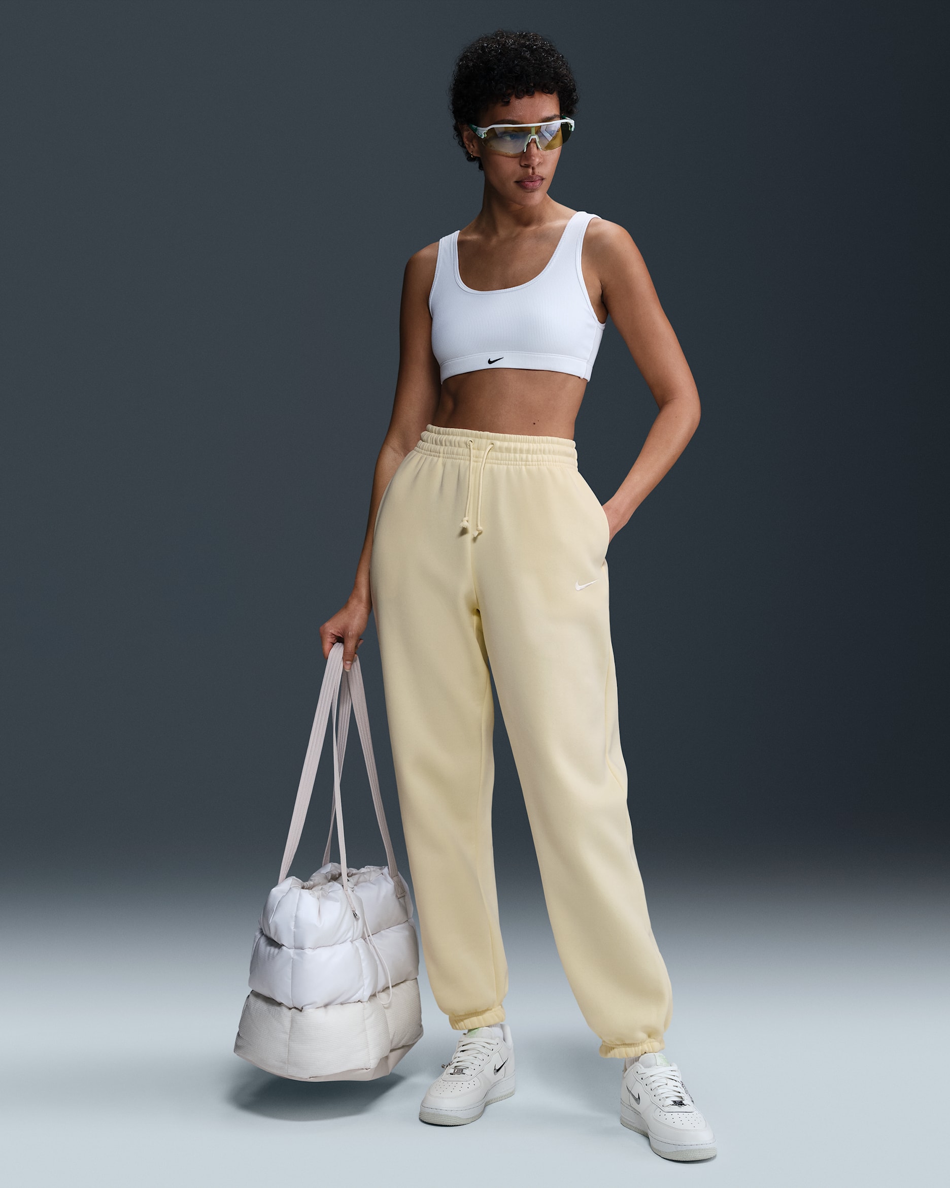 Nike Sportswear Phoenix Fleece Women's High-Waisted Oversized Sweatpants - Alabaster/Sail