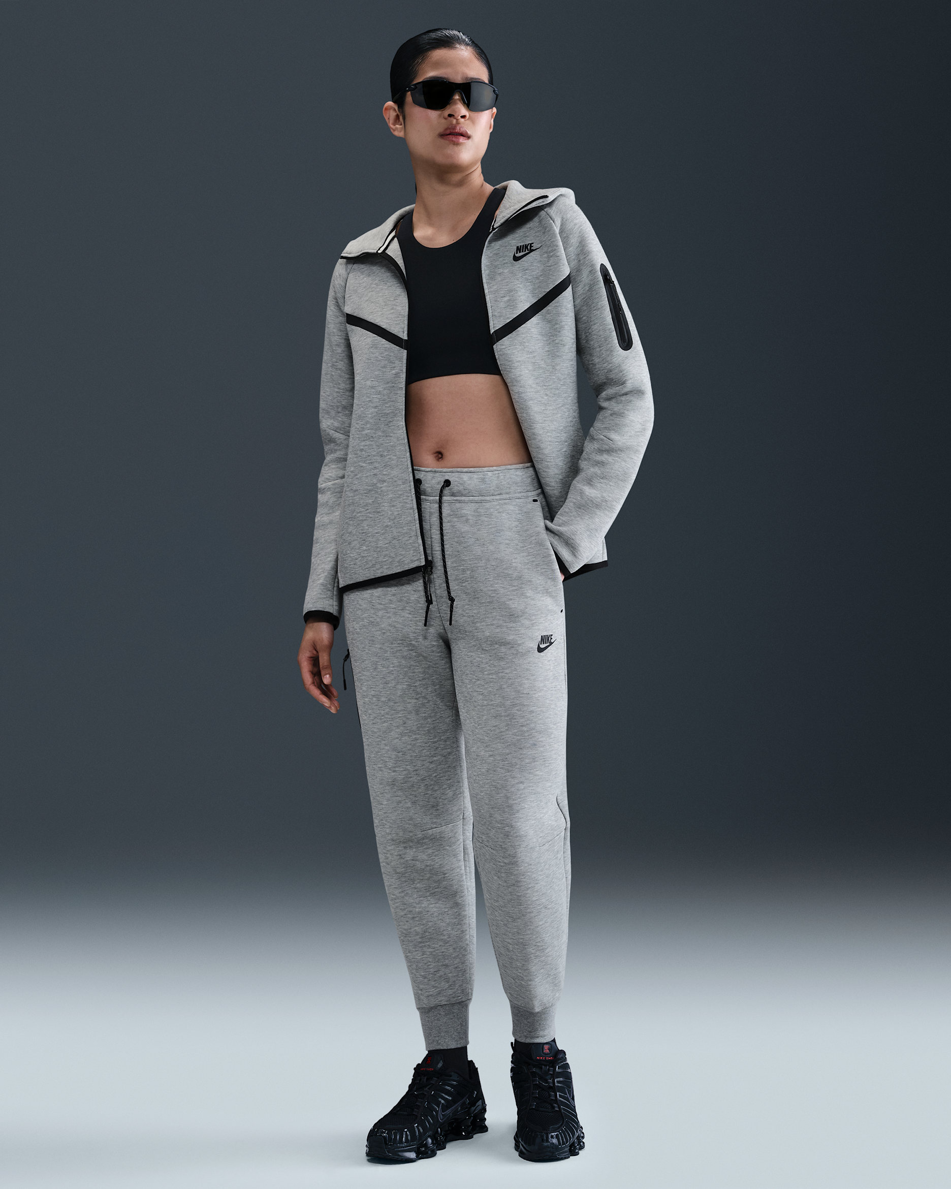 나이키 스포츠웨어 테크 플리스 여성 미드라이즈 조거 - 다크 그레이 헤더/블랙