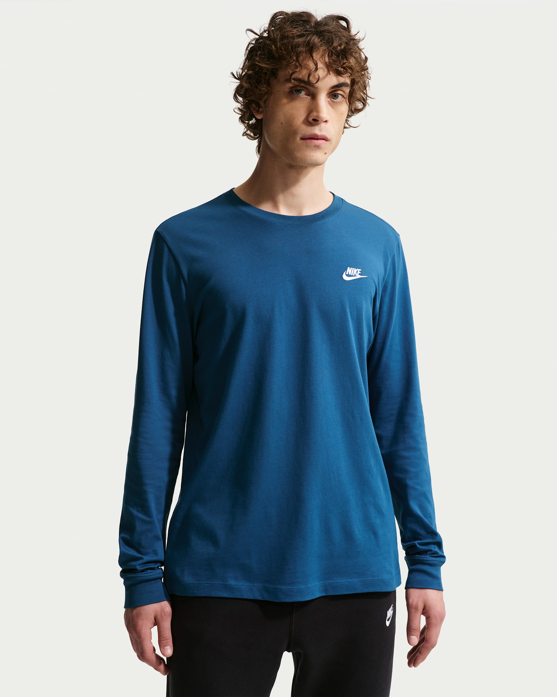 Nike Sportswear Club Men's Long-Sleeve T-Shirt - Court Blue
