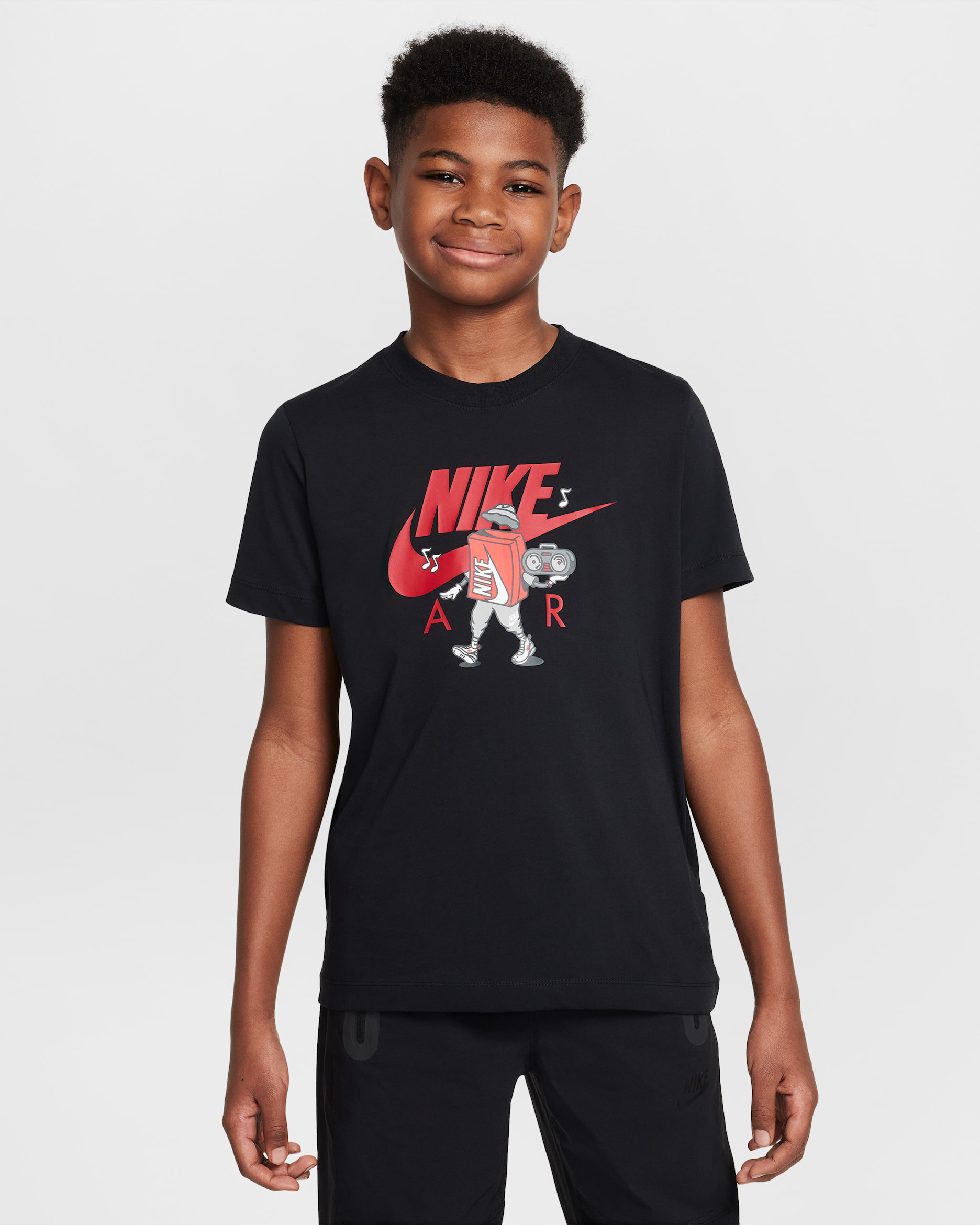 Nike Sportswear 大童 T 恤 - 黑色