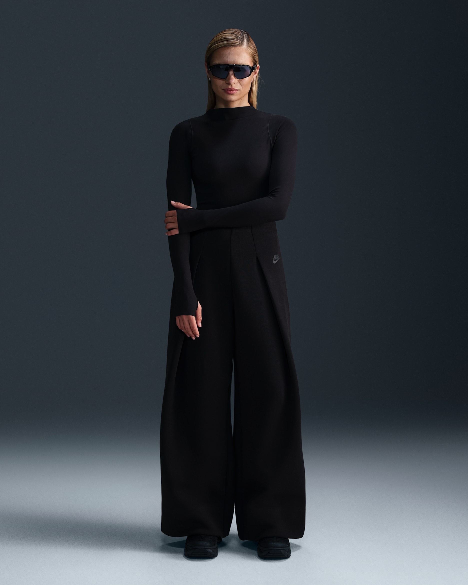 Nike Sportswear Tech Fleece Women's High-Waisted Pleated Pants - Black/Black