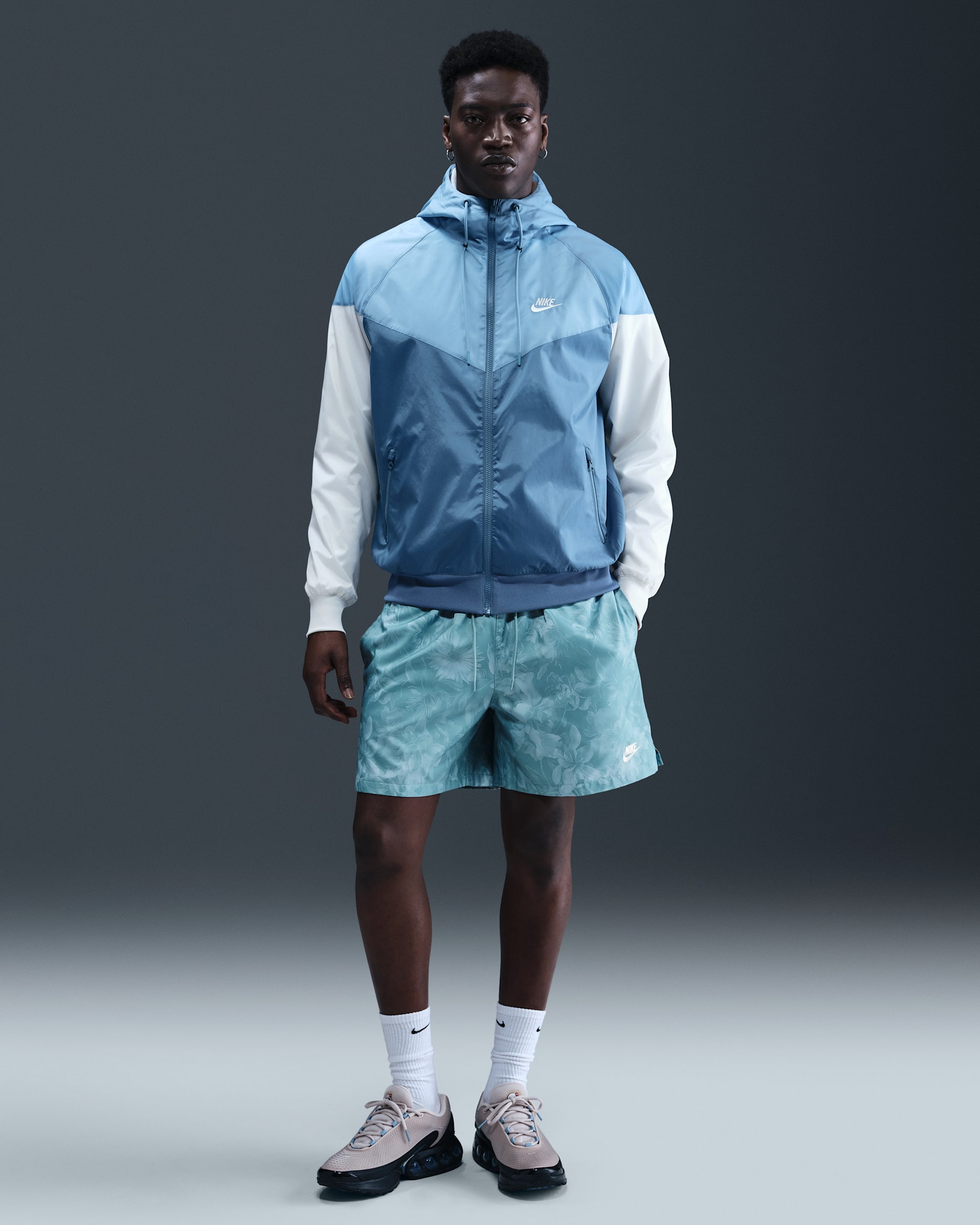 Nike Club Men's Flow Shorts - Denim Turquoise/Psychic Blue