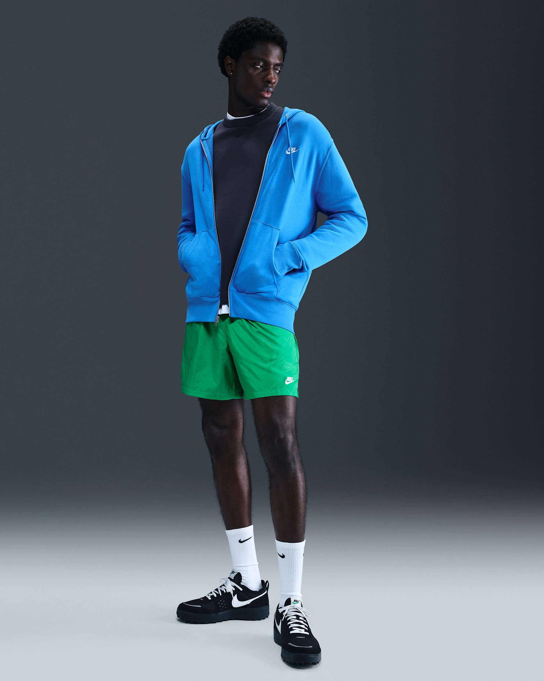 Nike Sportswear Club Flow Pantalón corto de tejido Woven - Hombre - Stadium Green