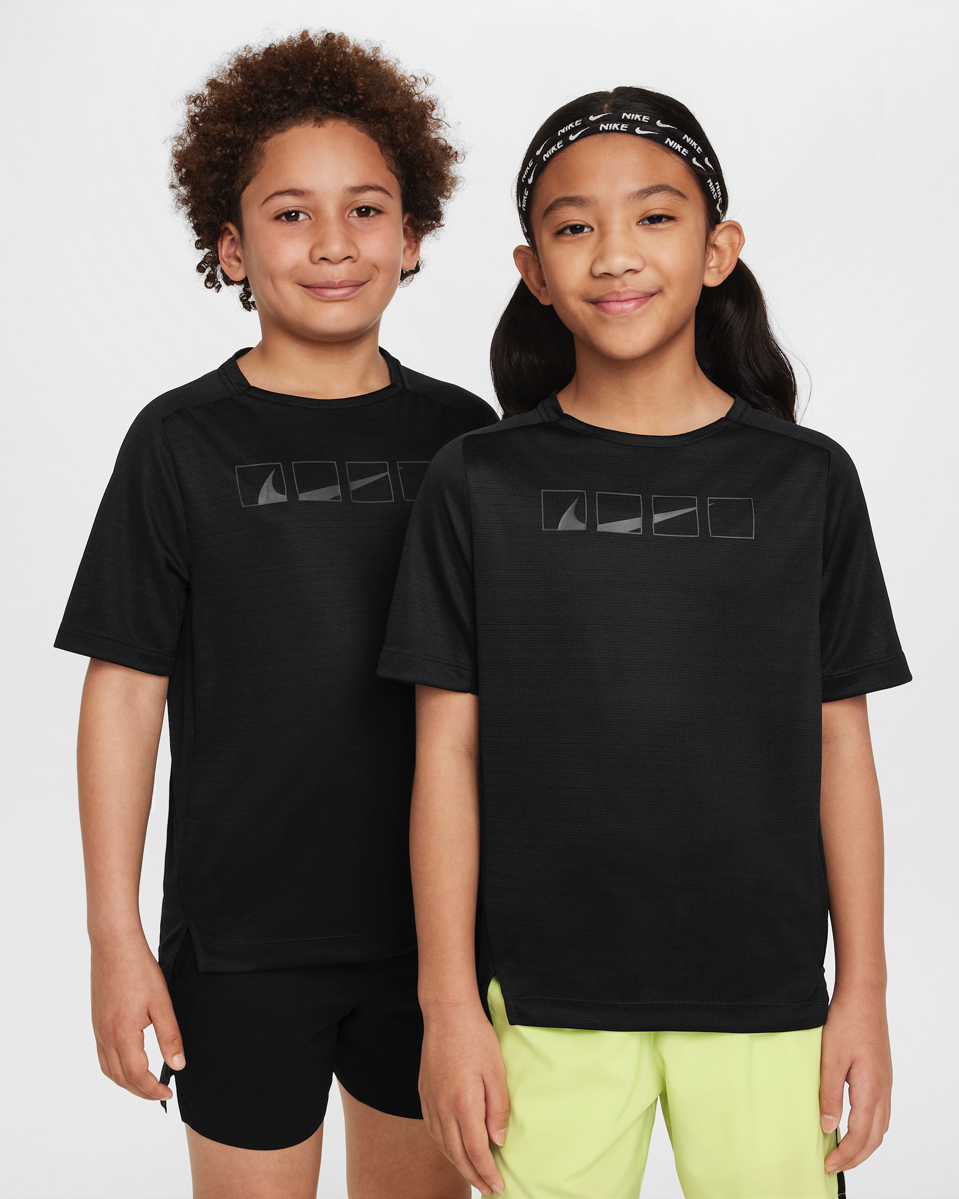Nike Multi Tech Samarreta de màniga curta Dri-FIT - Nen - Negre/Negre