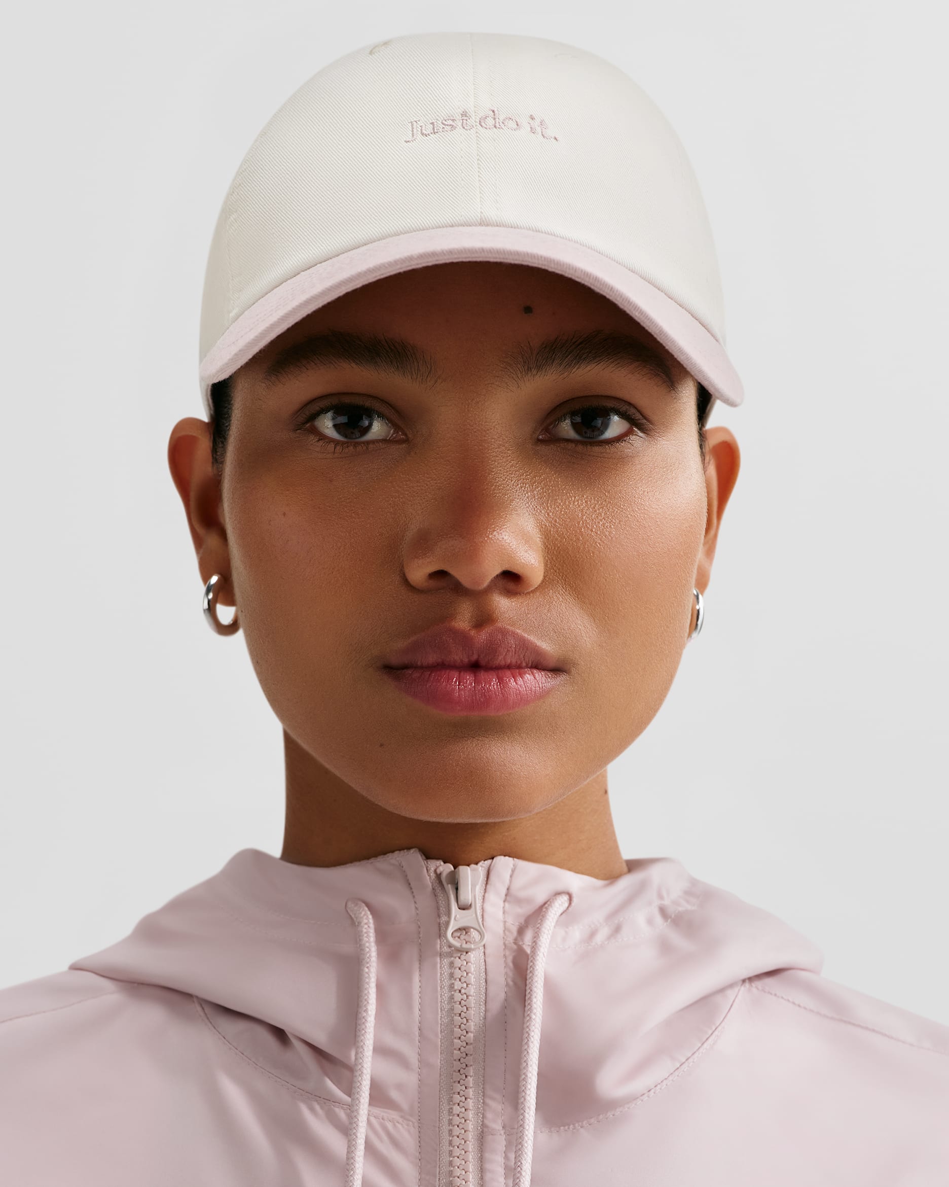 Gorra JDI sin estructura Nike Club - Vela/Rosado partícula/Rosado partícula