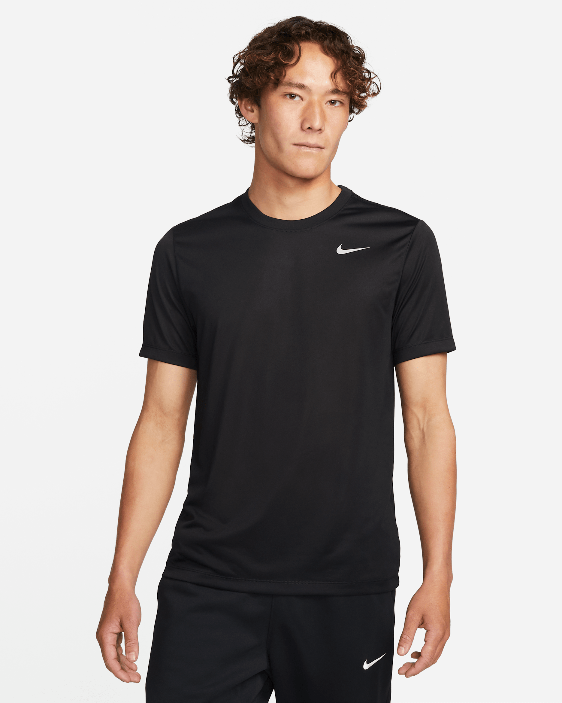 เสื้อยืดฟิตเนสผู้ชาย Nike Dri-FIT - ดำ/Matte Silver