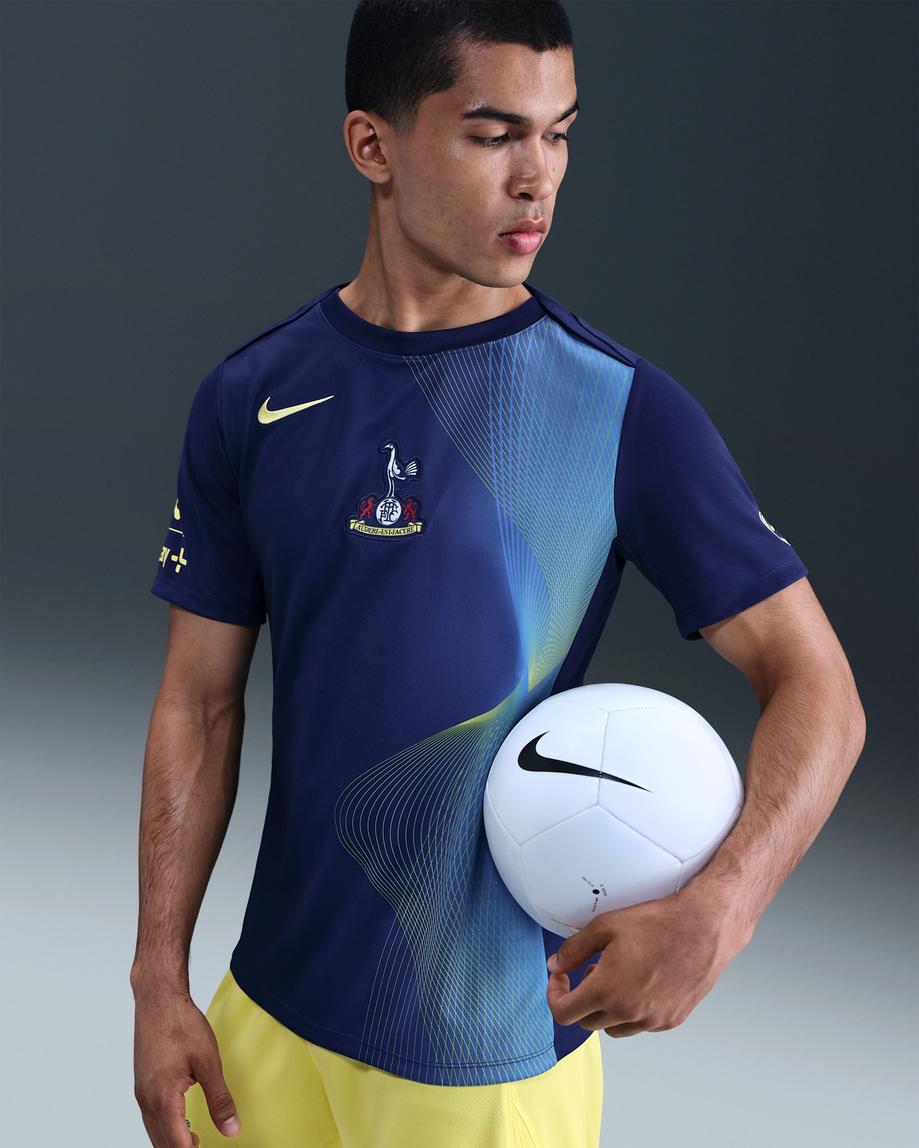 Tottenham Hotspur Academy Pro Third Men's Nike Dri-FIT Total 90 Football Pre-Match Top - Blue Void/Dynamic Yellow/Dynamic Yellow