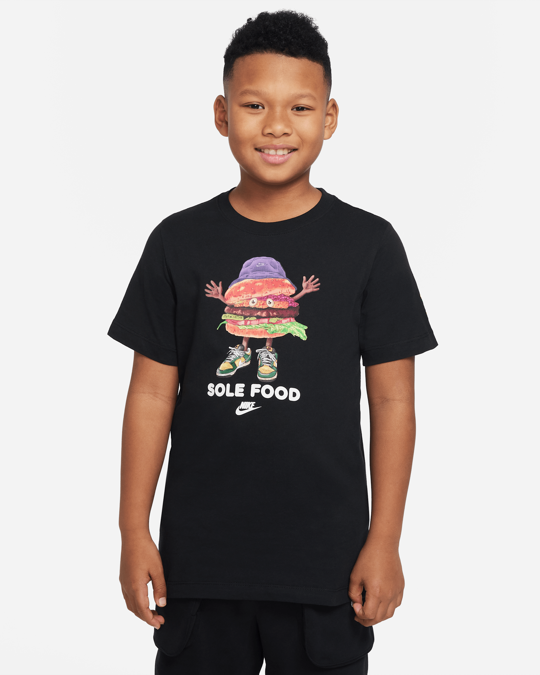 Nike Sportswear Older Kids' T-Shirt - Black