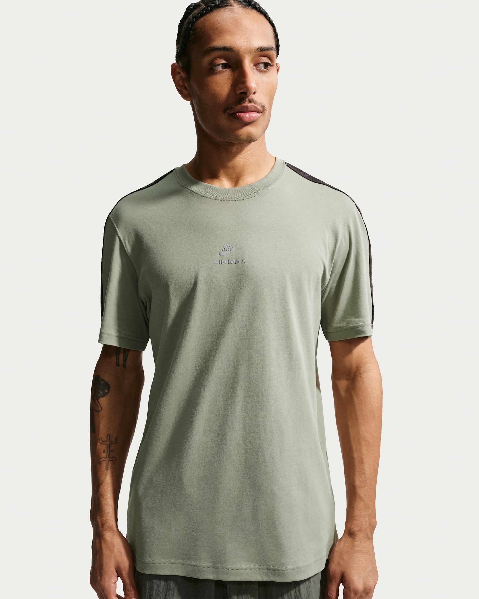 Nike Sportswear Men's Short-Sleeve T-Shirt - Light Army/Black