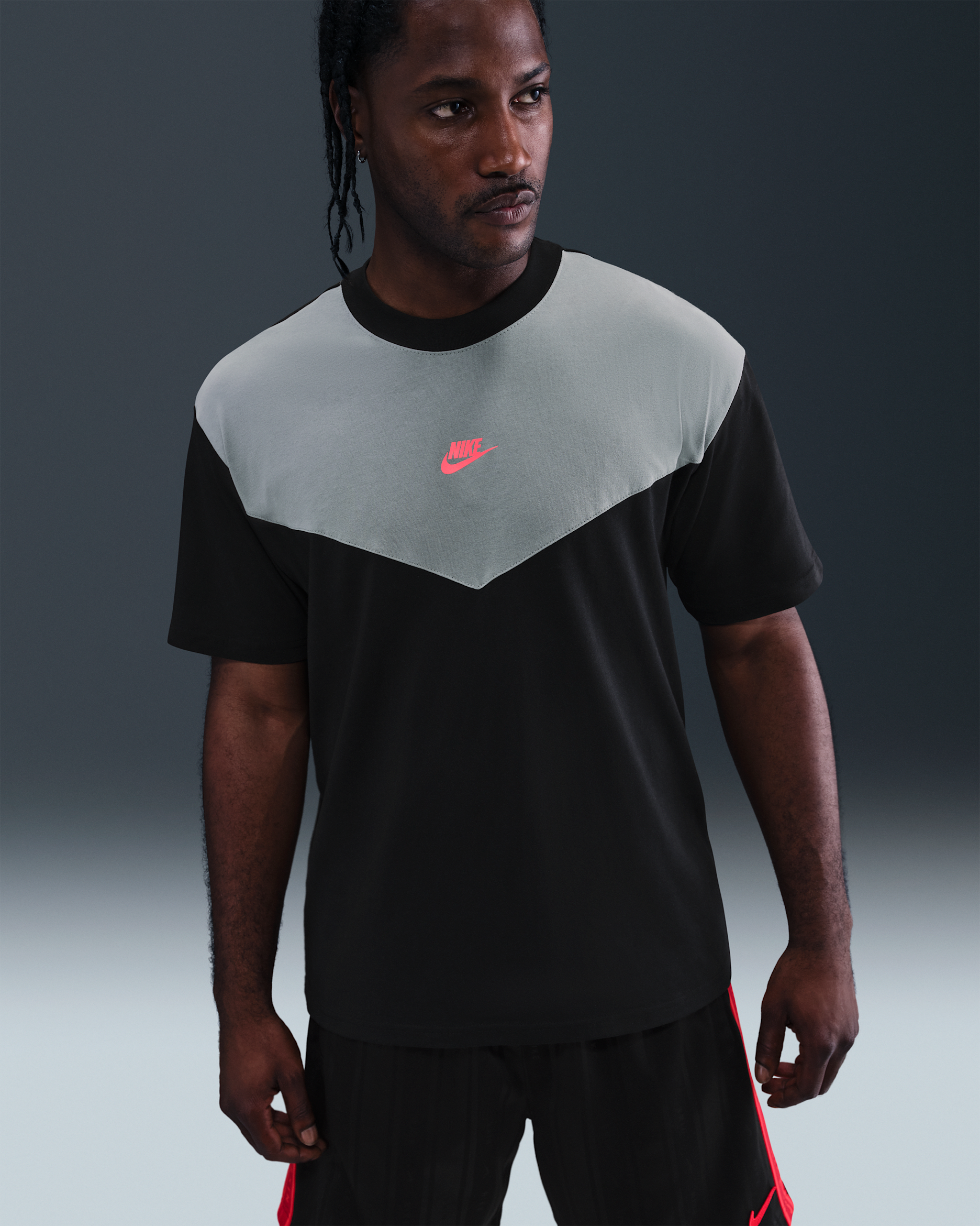 T-shirt Nike Sportswear pour homme - Noir/Smoke Grey/Bright Crimson