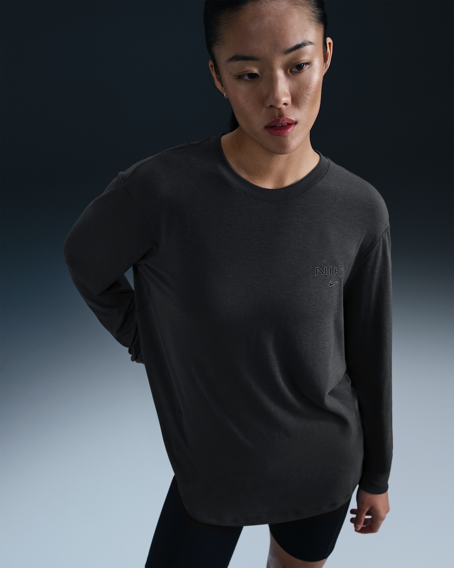 Nike One Relaxed Women's Dri-FIT Long-Sleeve Top - Dark Smoke Grey/Off-Noir/Smoke Grey