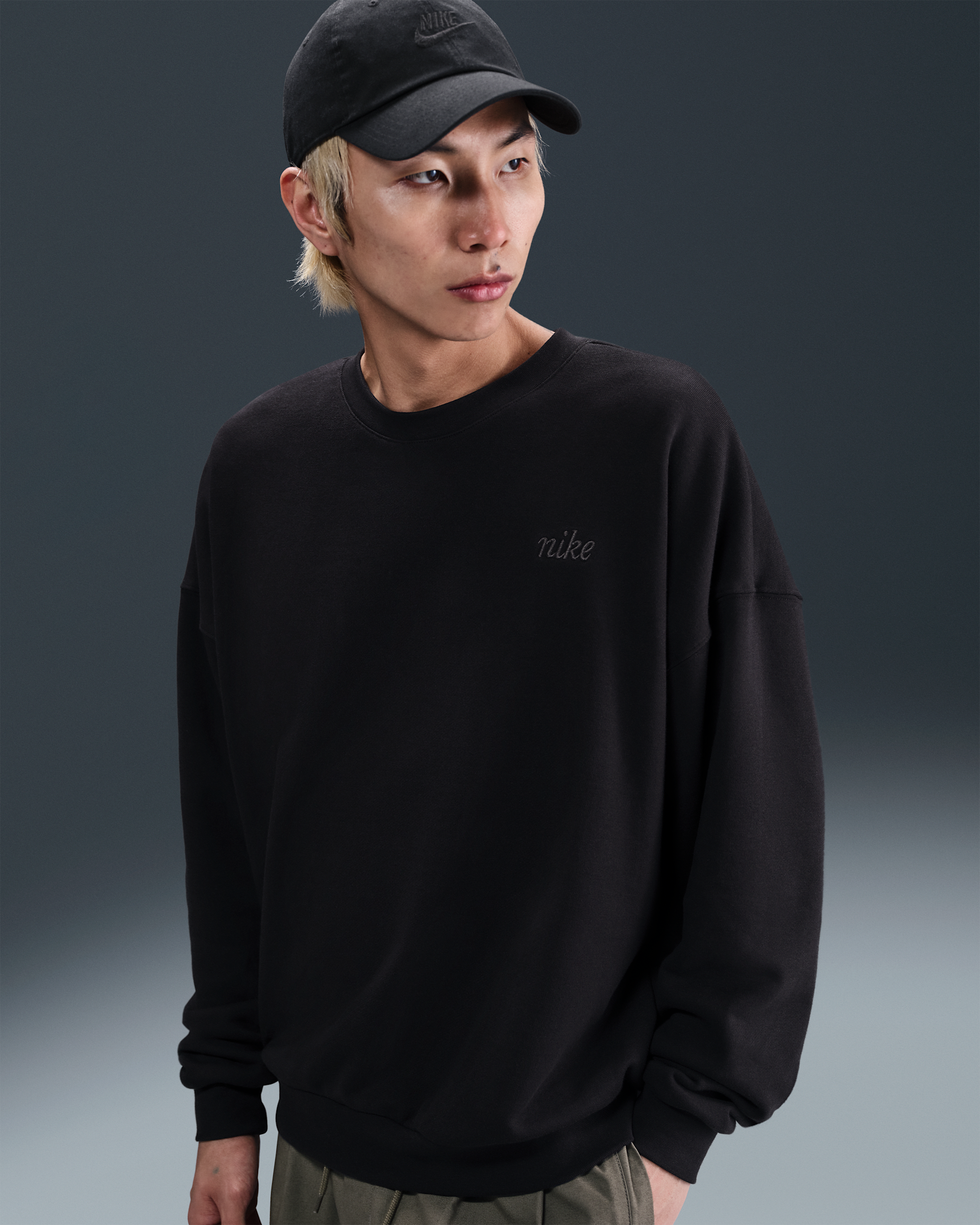 ナイキ クラブ メンズ オーバーサイズド クルー - ブラック/ブラック/アンスラサイト