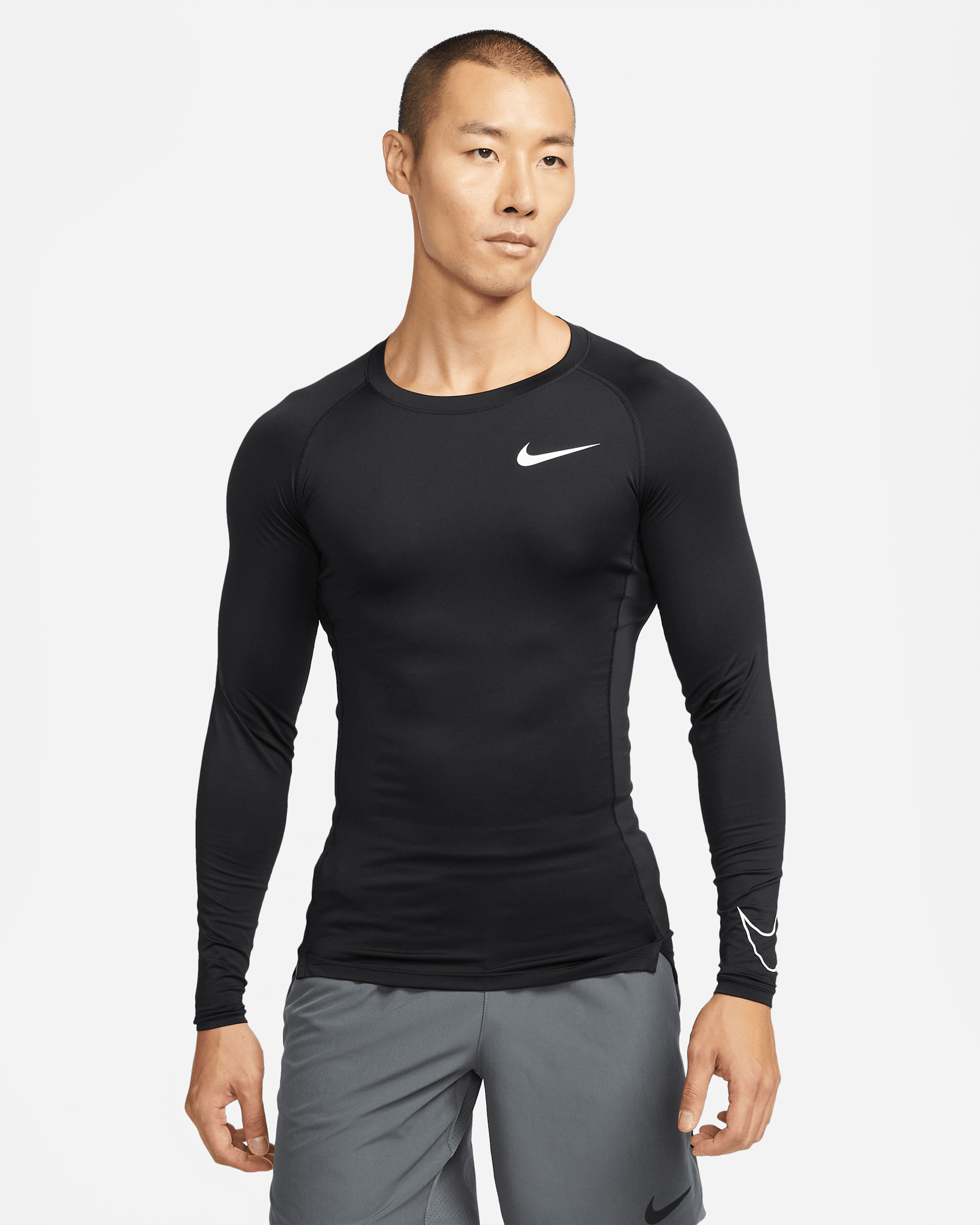 Nike Pro Dri-FIT Men's Tight-Fit Long-Sleeve Top - Black/White