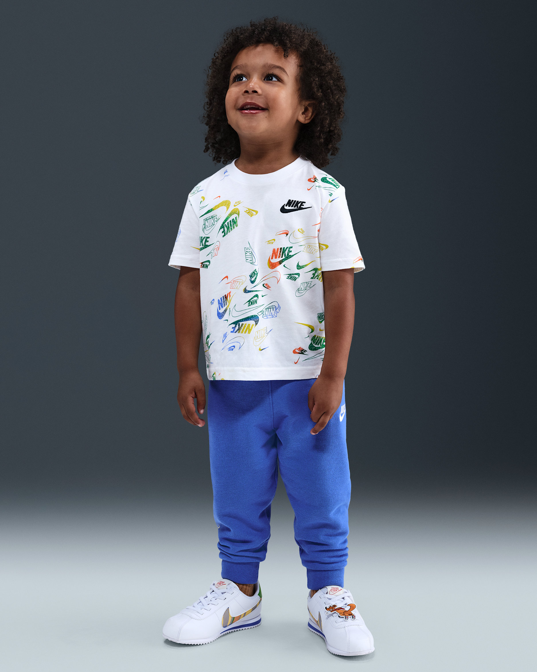 Conjunto de playera y pants Reveal estampado infantil Nike Sportswear - Azul cometa