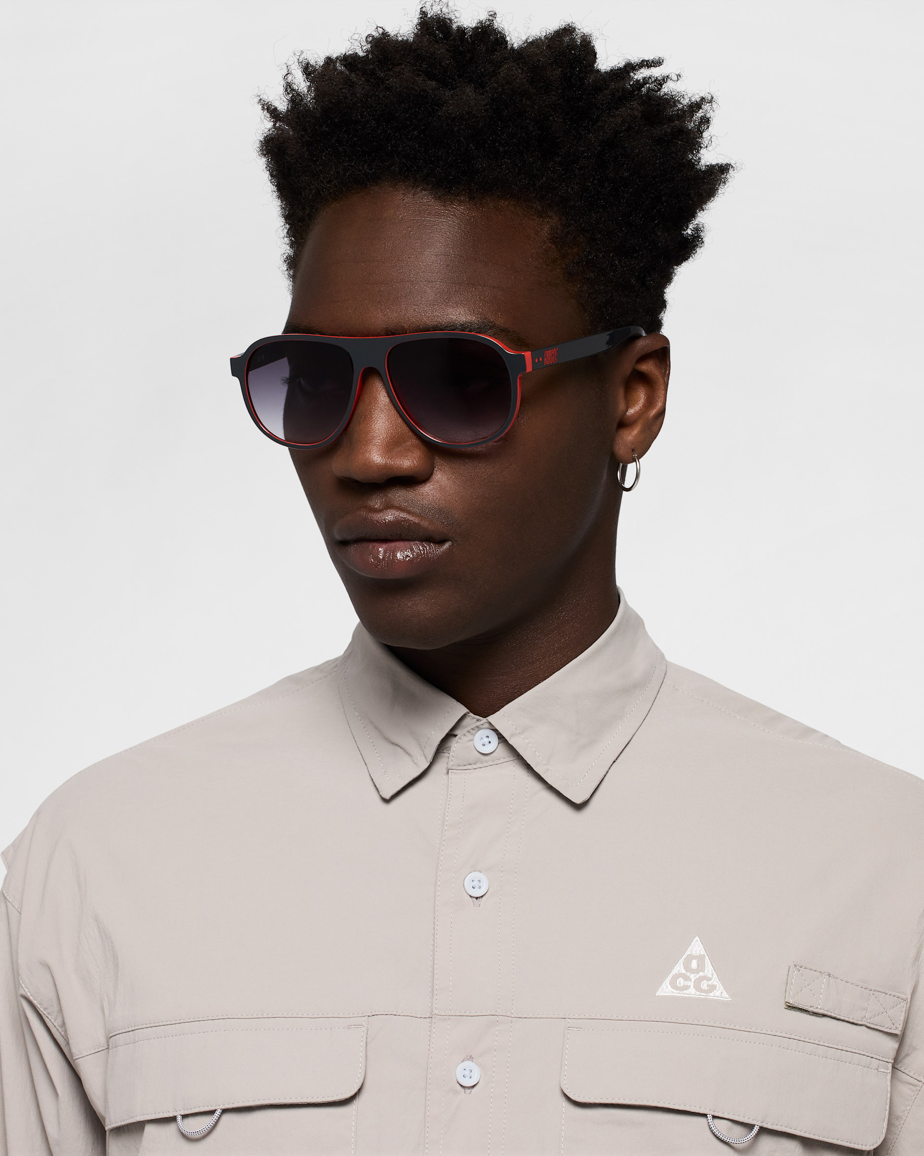 Nike Vintage Icon Sonnenbrille - Dark Smoke/Rot