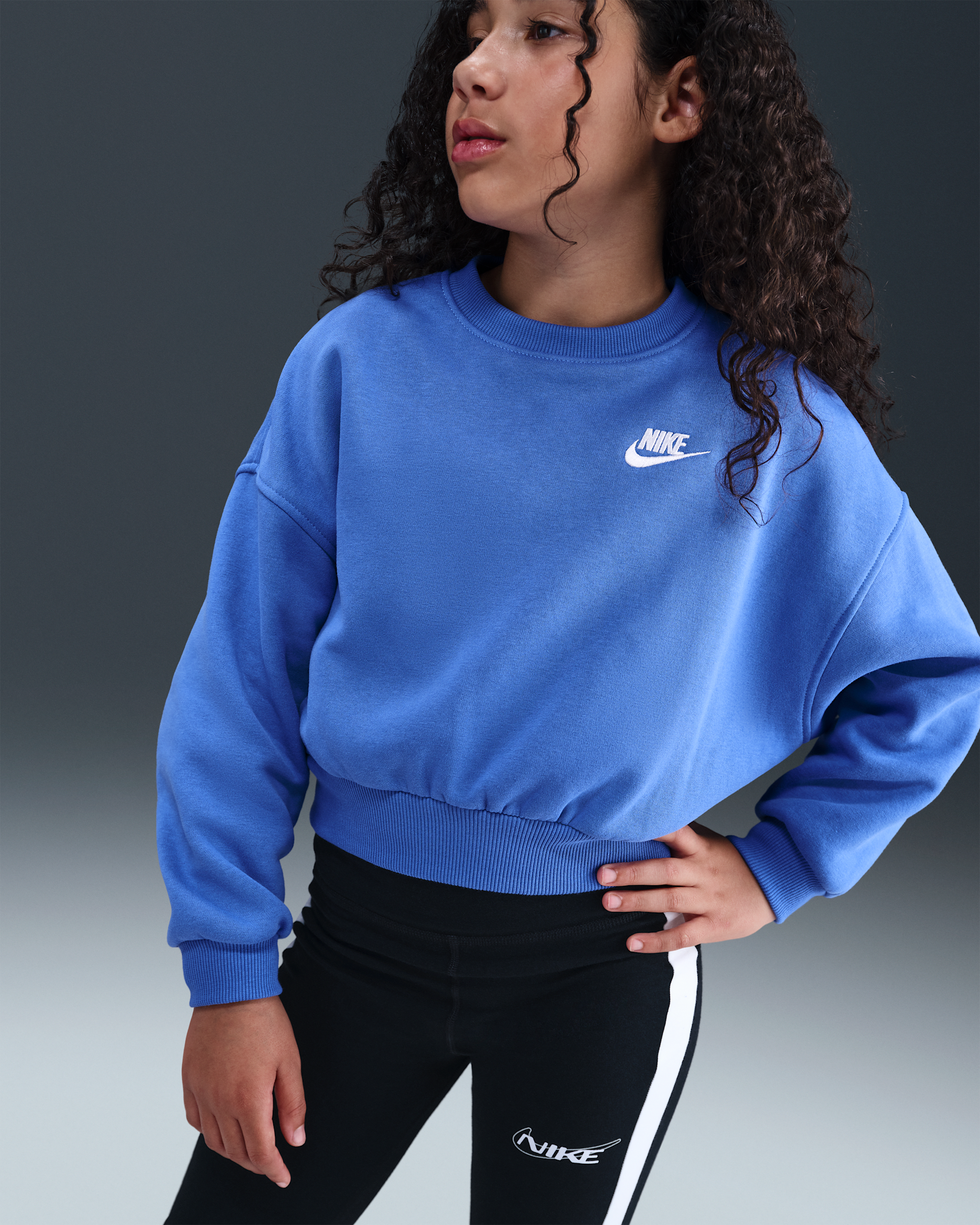 Nike Sportswear Club Fleece Girls' Boxy Crew-Neck Sweatshirt - Comet Blue/Comet Blue/White