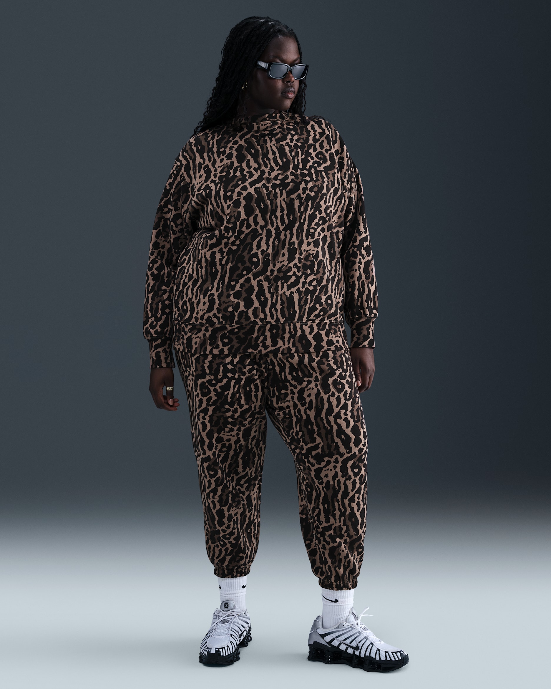 Nike Sportswear Phoenix Fleece Women's High-Waisted Oversized Printed Sweatpants (Plus Size) - Black/Ironstone/Black/Black