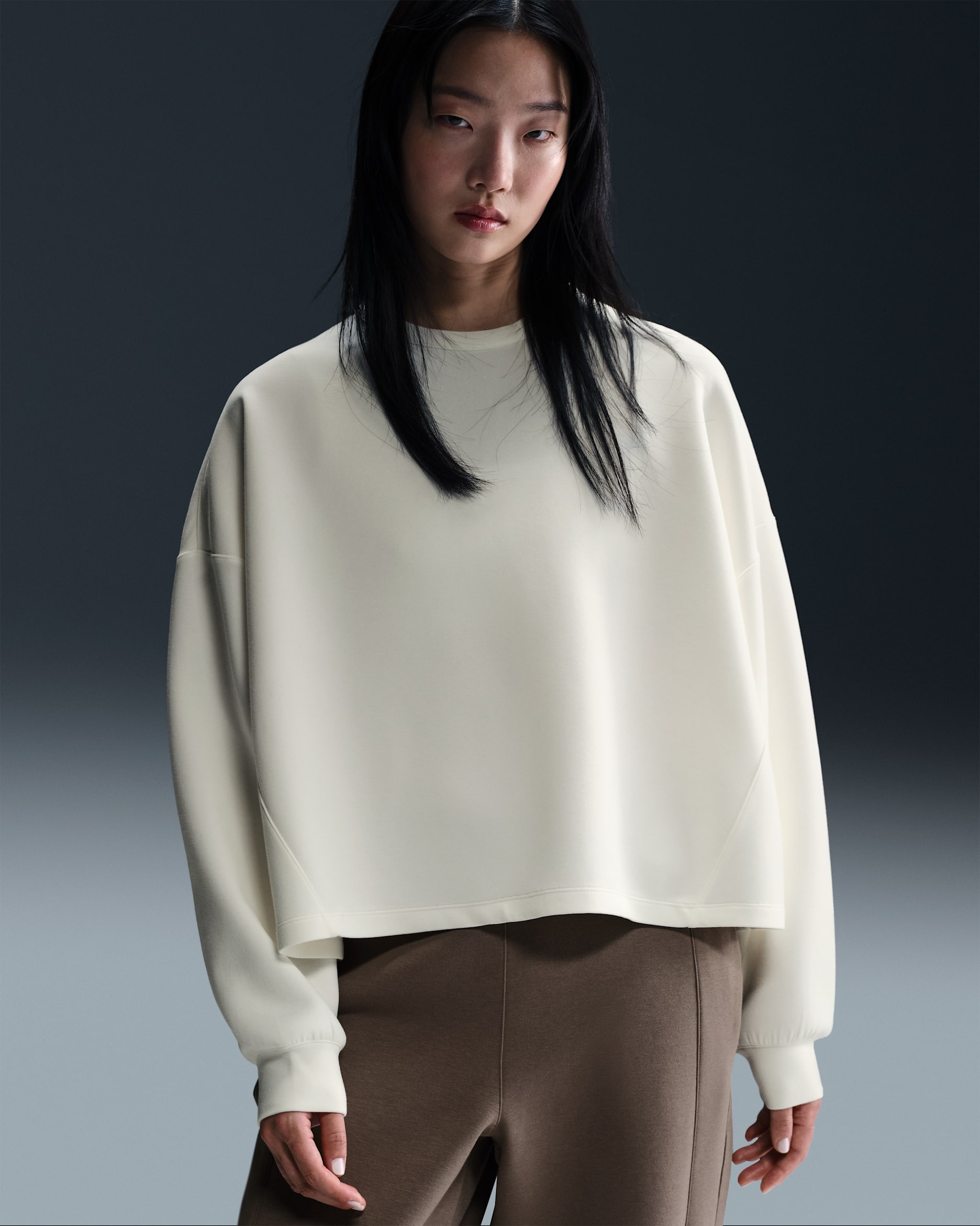 Nike 24.7 ImpossiblySoft Women's Dri-FIT Oversized Crew-Neck Top - Sail/Light Bone