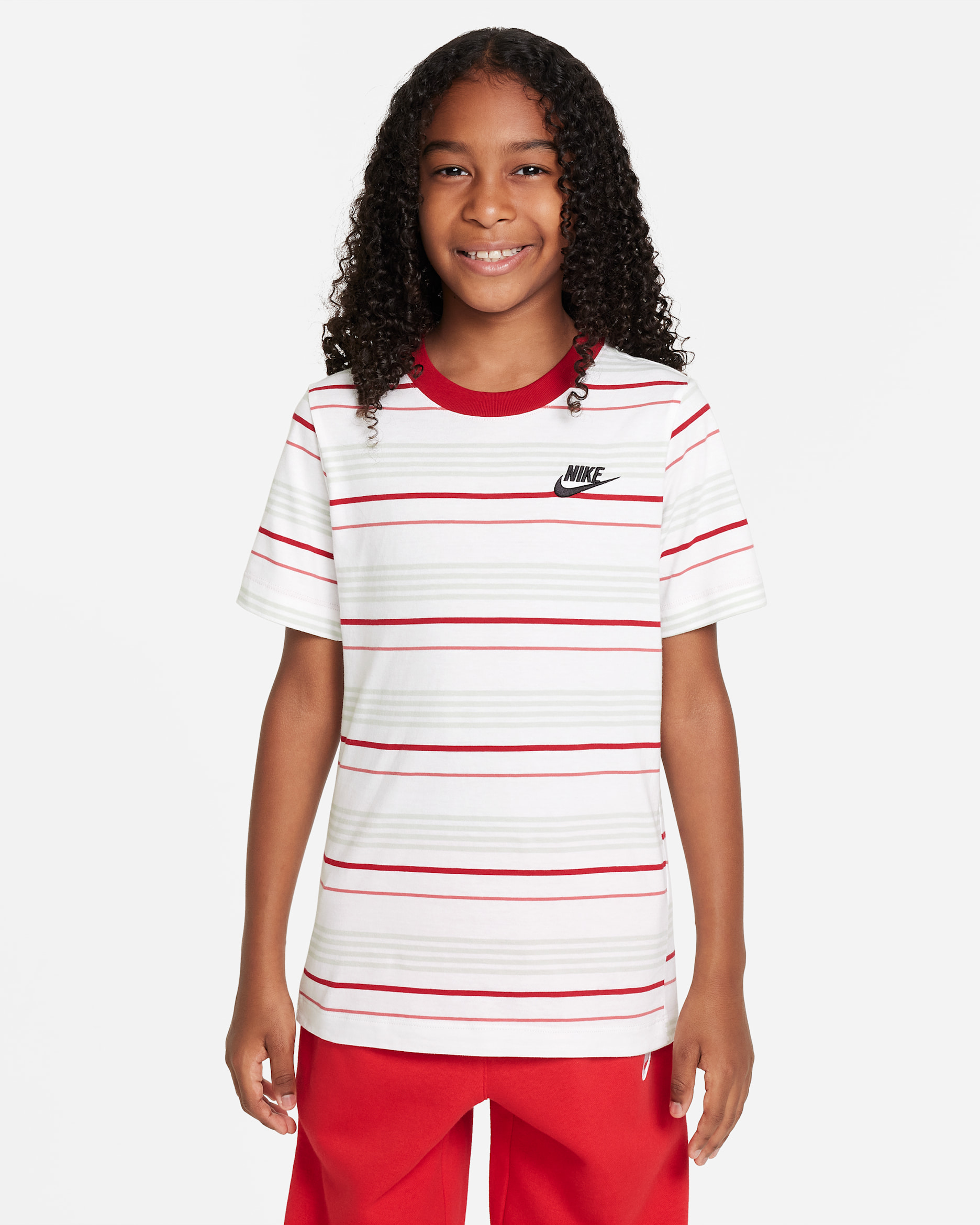 Nike Sportswear Older Kids' T-Shirt - White/Gym Red