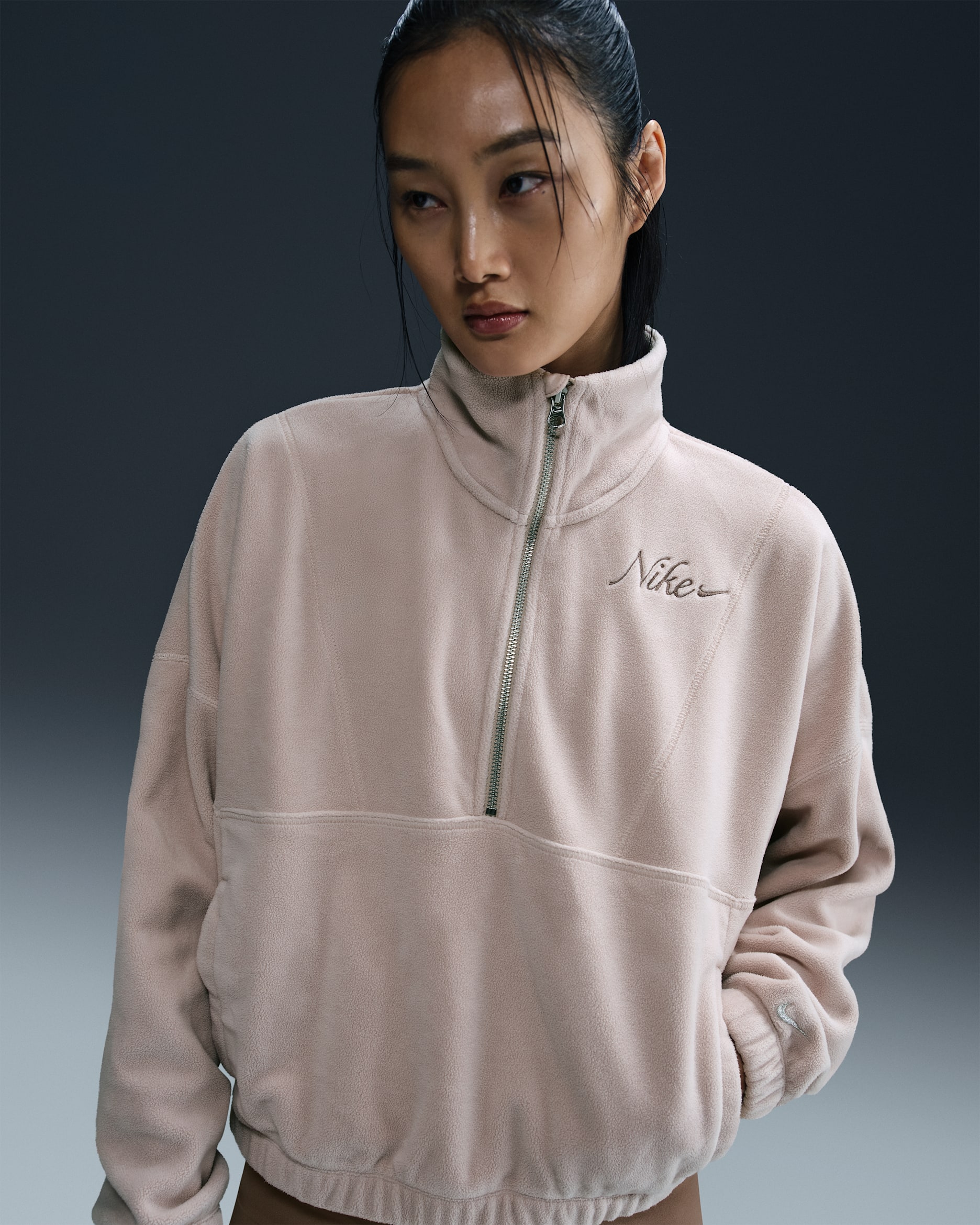 Nike One Women's Therma-FIT Oversized 1/2-Zip Fleece Top - Fossil Stone/Mink Brown