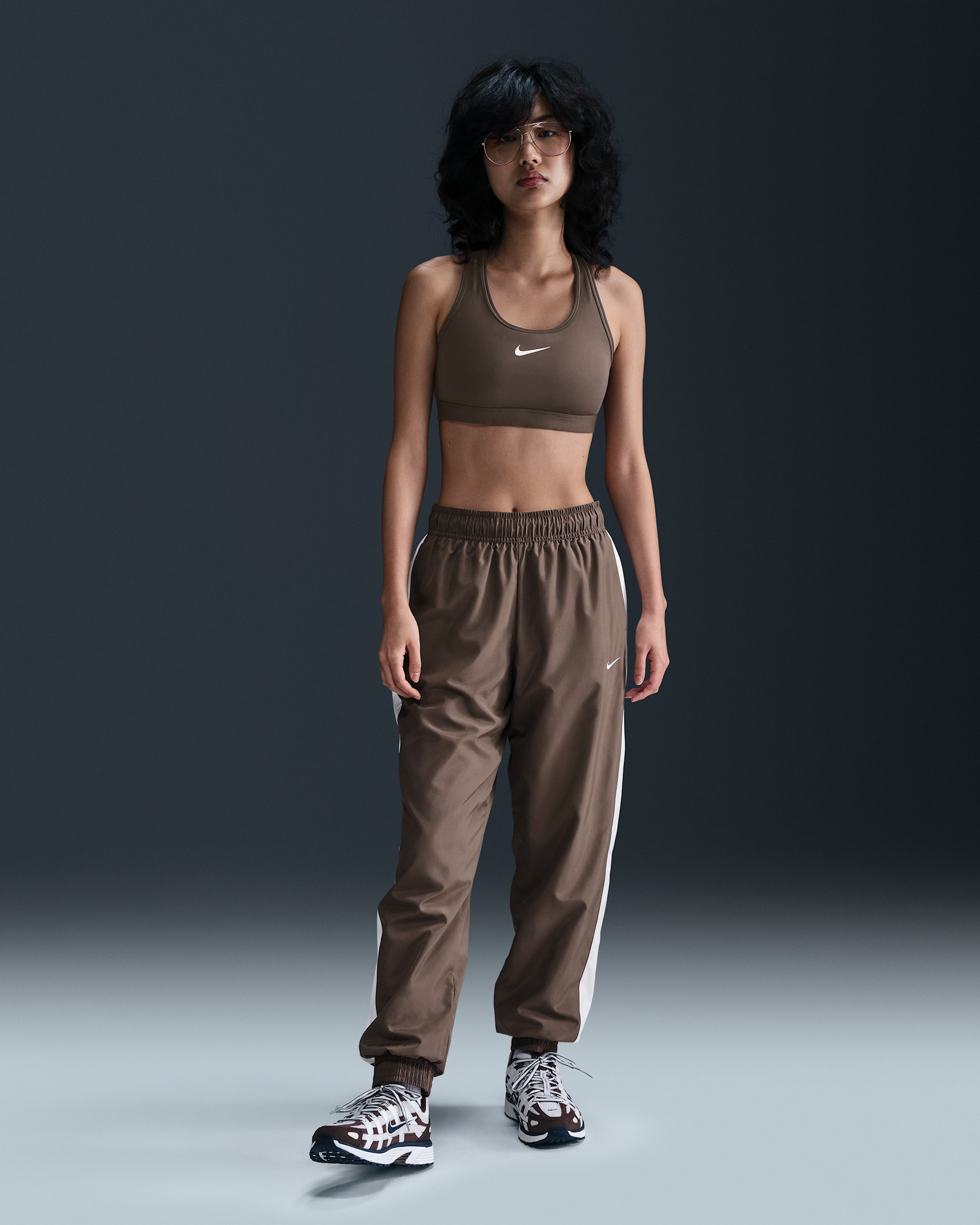 Nike Sportswear Classic Wovens Women's UV Mid-Rise Loose Joggers - Ironstone/White