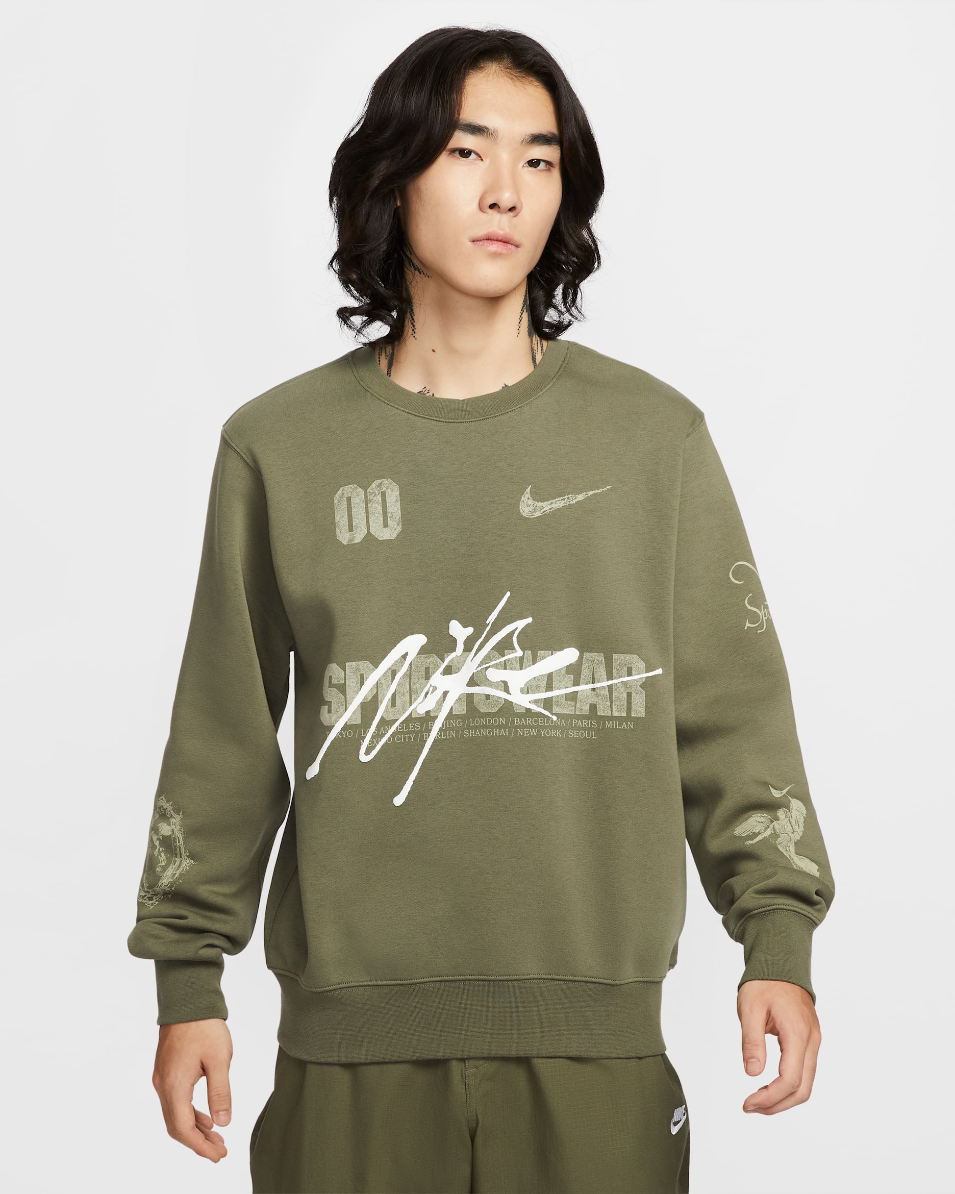 ナイキ スポーツウェア クラブ フリース クルーネック スウェットシャツ - ミディアムオリーブ