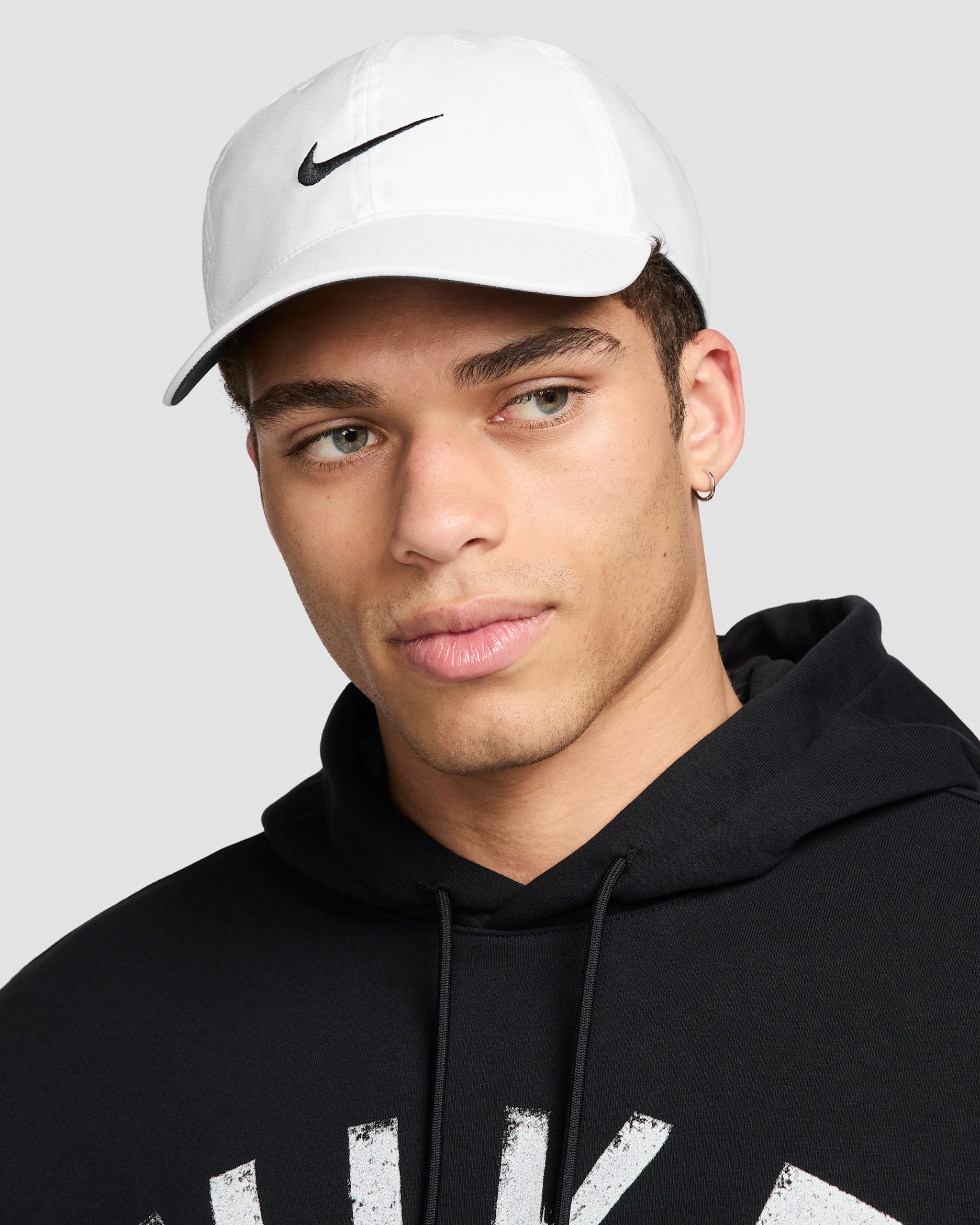 Nike Dri-FIT Club Unstructured Cap - White/Black
