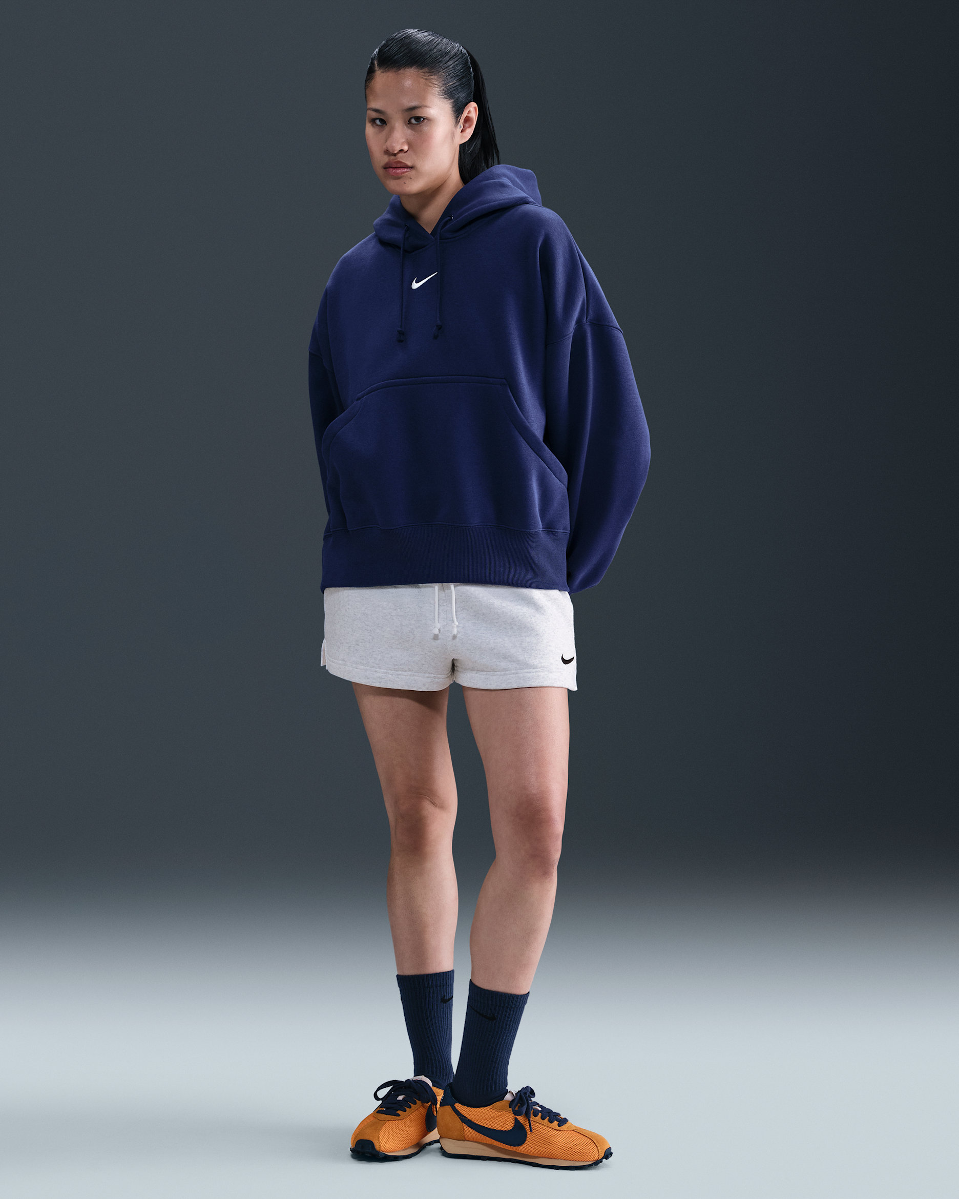 Γυναικείο σορτς μεσαίου καβάλου Nike Sportswear Phoenix Fleece 5 cm - Birch Heather/Μαύρο