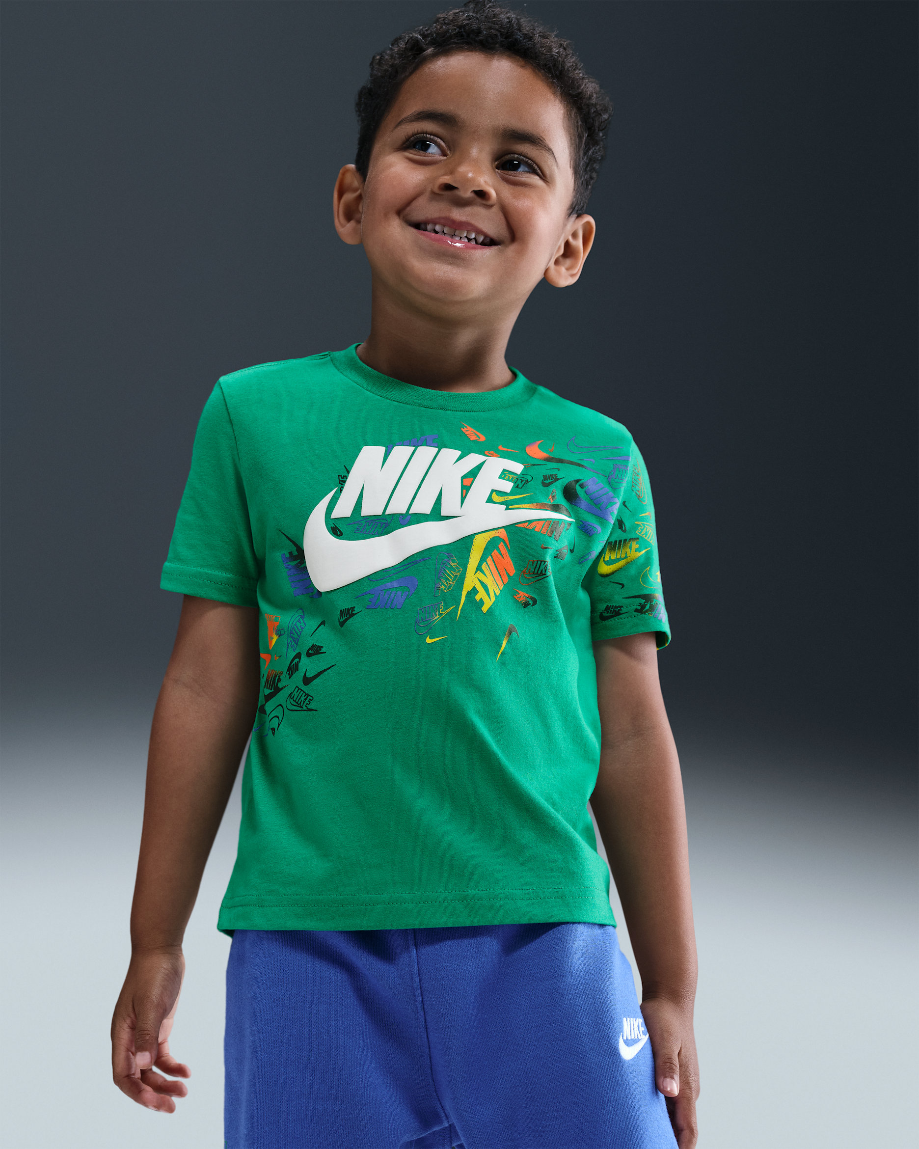Playera infantil Nike Club Revealed - Verde estadio