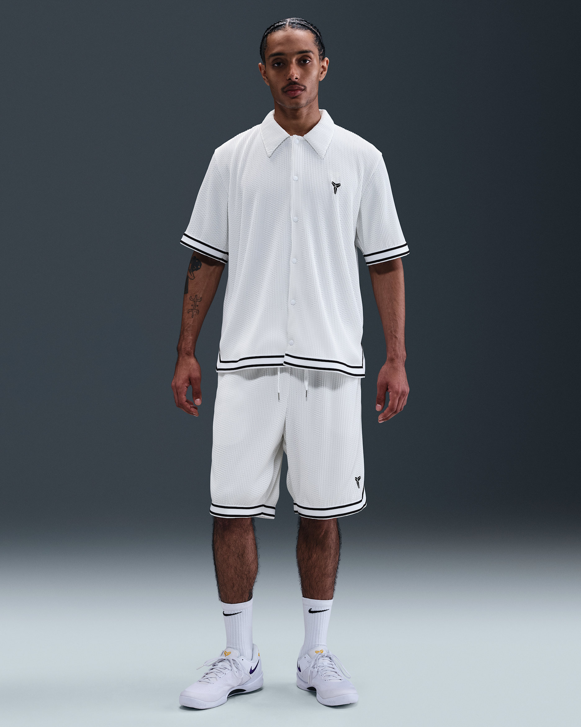 Kobe Men's Pleated Basketball Shorts - White/Black