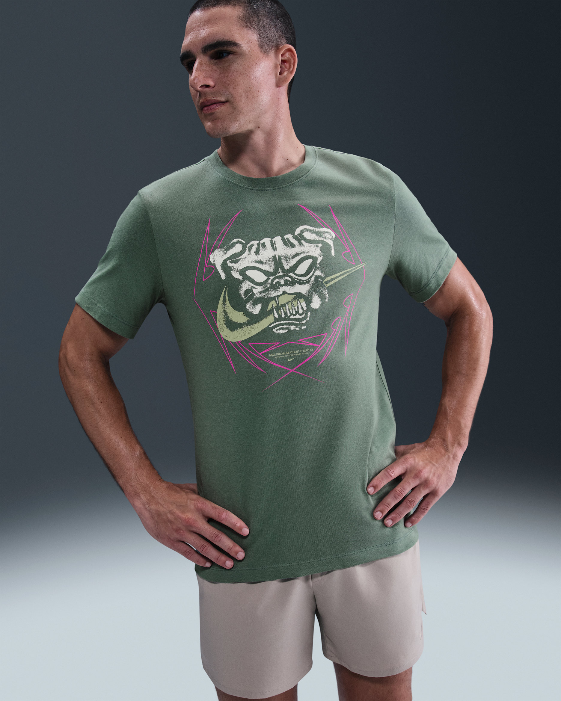 Nike Men's Training T-Shirt - Clay Green