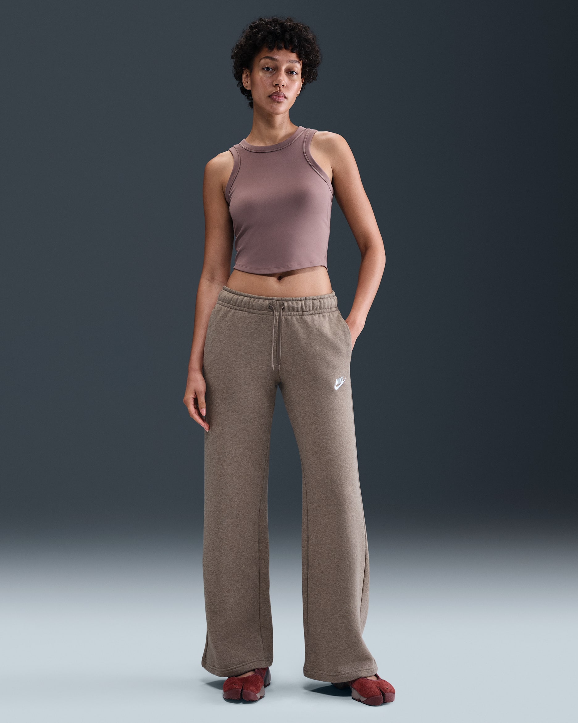 Nike Sportswear Club Fleece Women's Mid-Rise Wide-Leg Sweatpants - Mink Brown/Heather/White