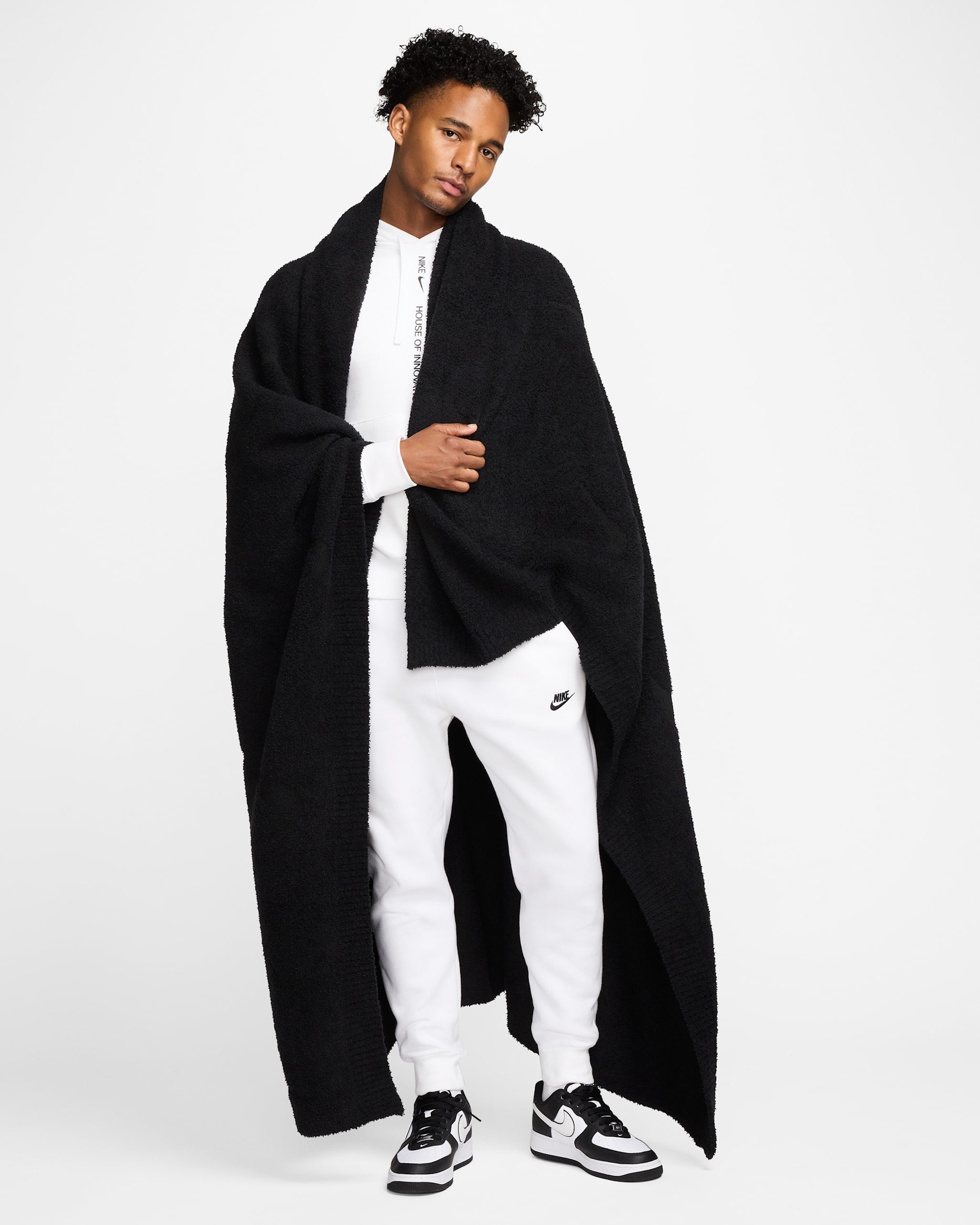 Nike Sportswear Phoenix Cozy Bouclé Oversized Knit Blanket - Black