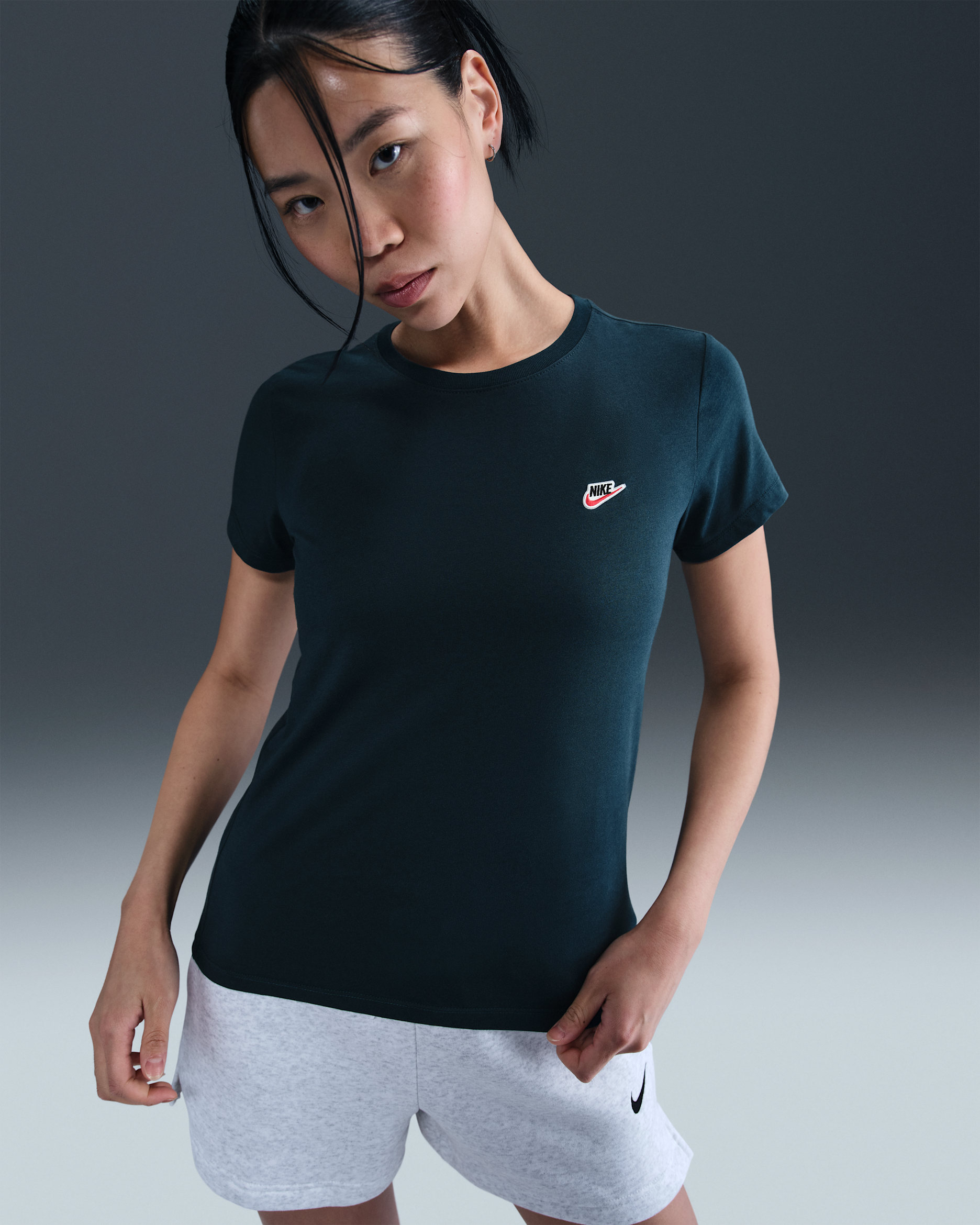 Nike Sportswear Women's T-Shirt - Armoury Navy