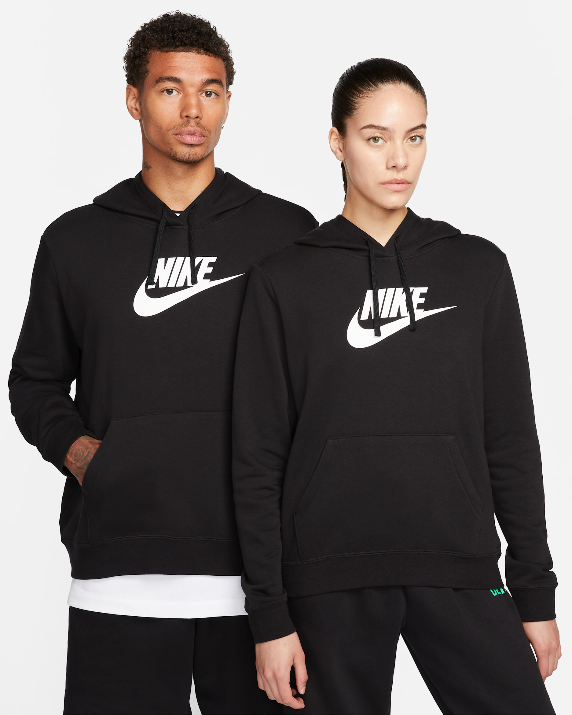 Sudadera con gorro sin cierre con logotipo para mujer Nike Sportswear Club Fleece - Negro/Blanco