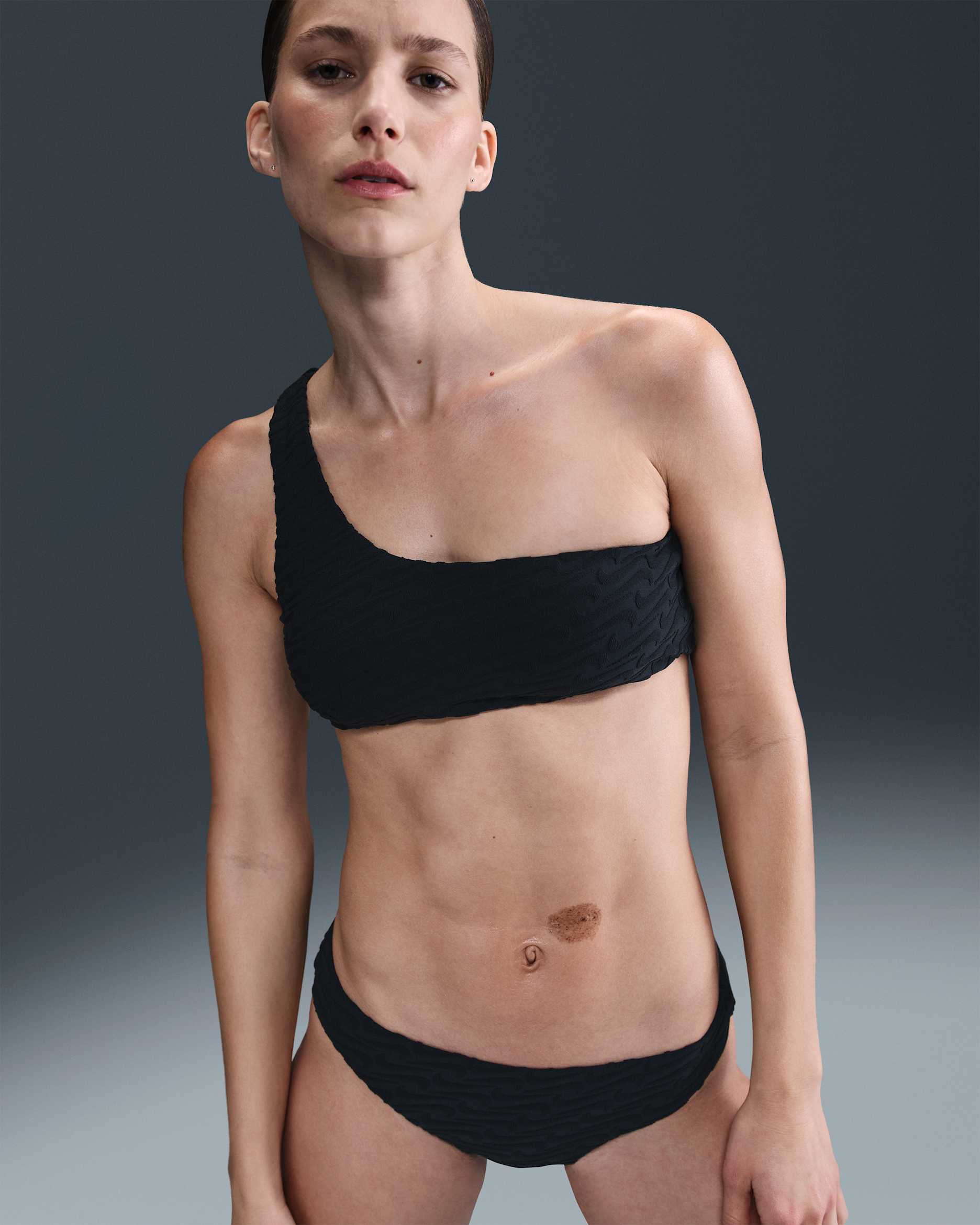 Nike Swim Swoosh Link Women's Terry Asymmetrical Bikini Top - Black